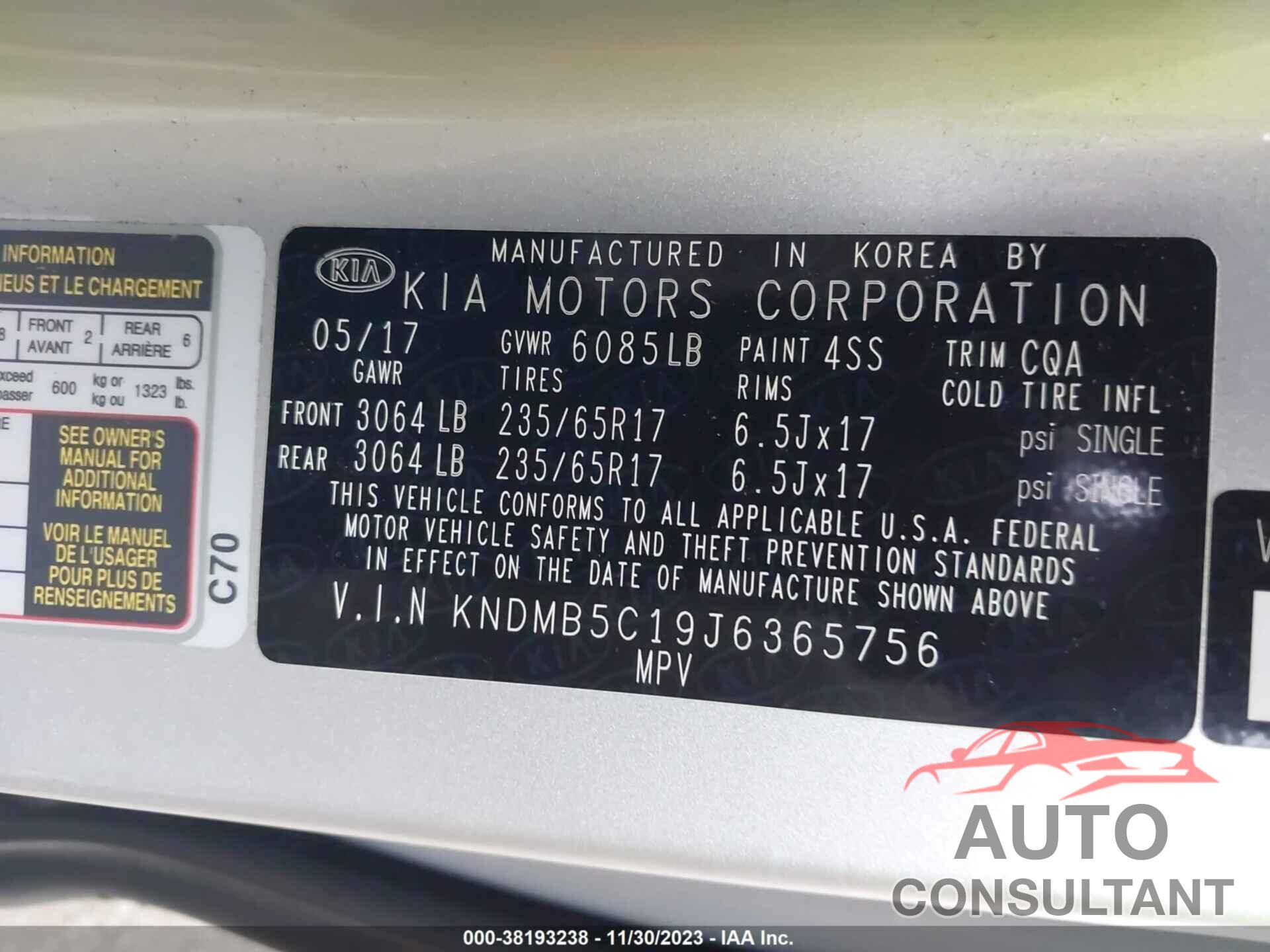 KIA SEDONA 2018 - KNDMB5C19J6365756