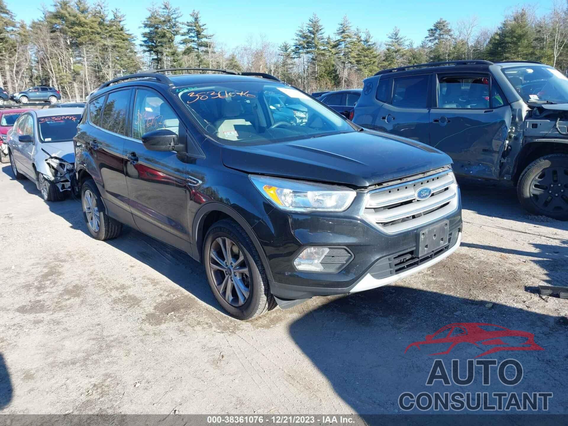 FORD ESCAPE 2018 - 1FMCU9GD5JUD32794
