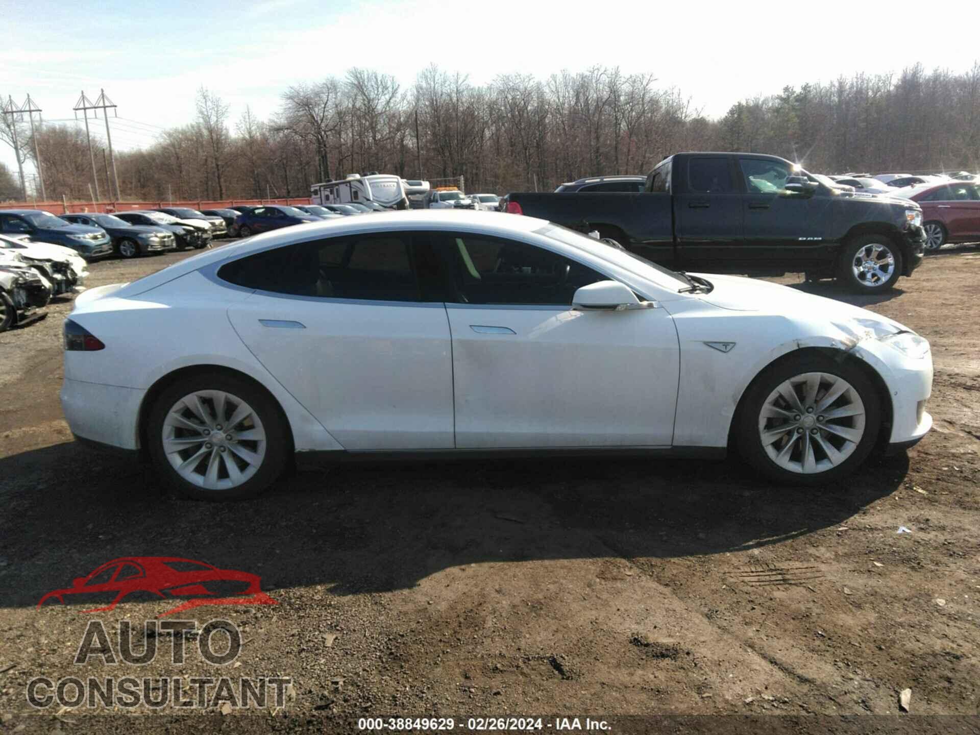 TESLA MODEL S 2016 - 5YJSA1E27GF133159