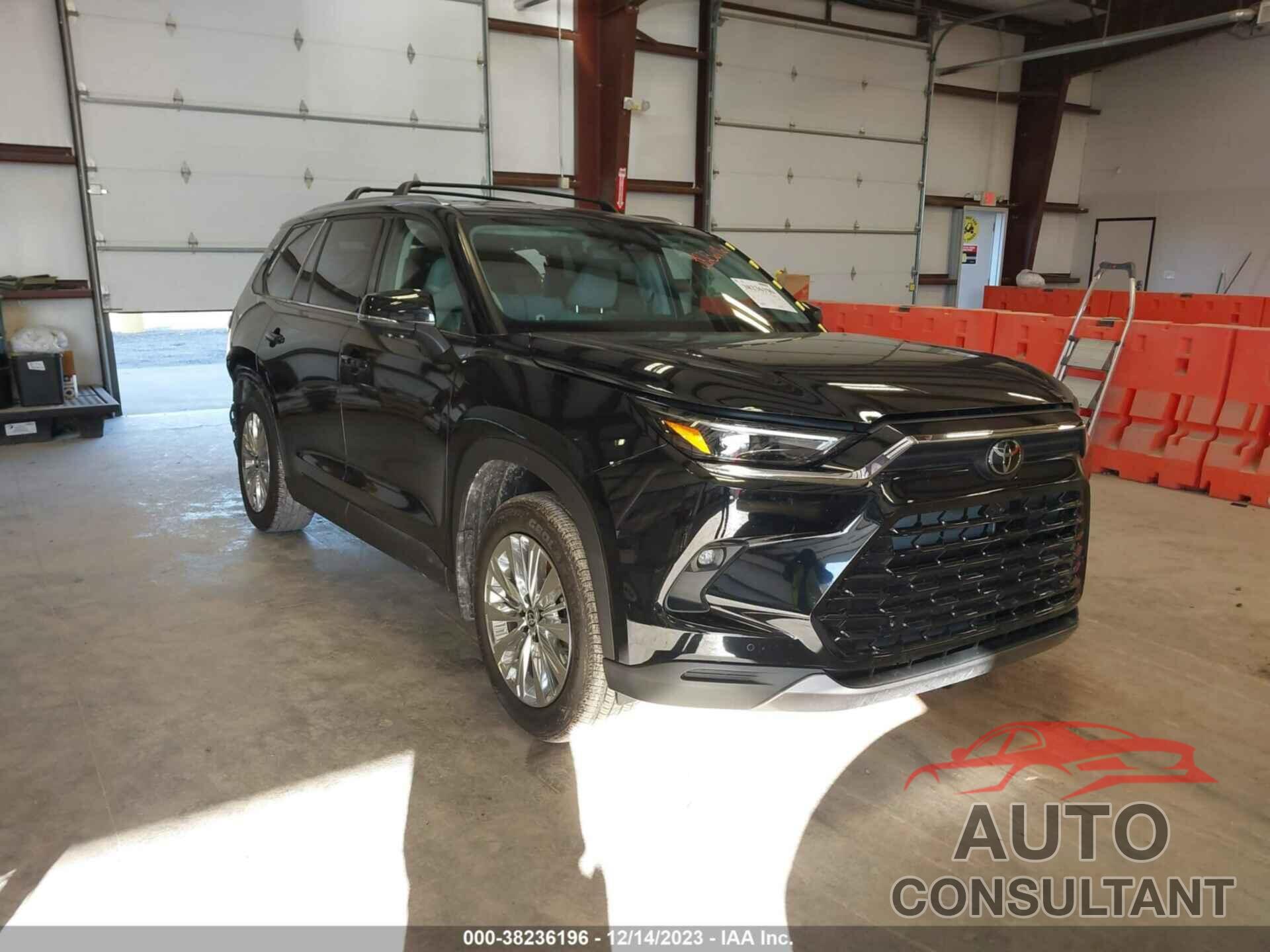 TOYOTA GRAND HIGHLANDER 2024 - 5TDAAAB56RS003950