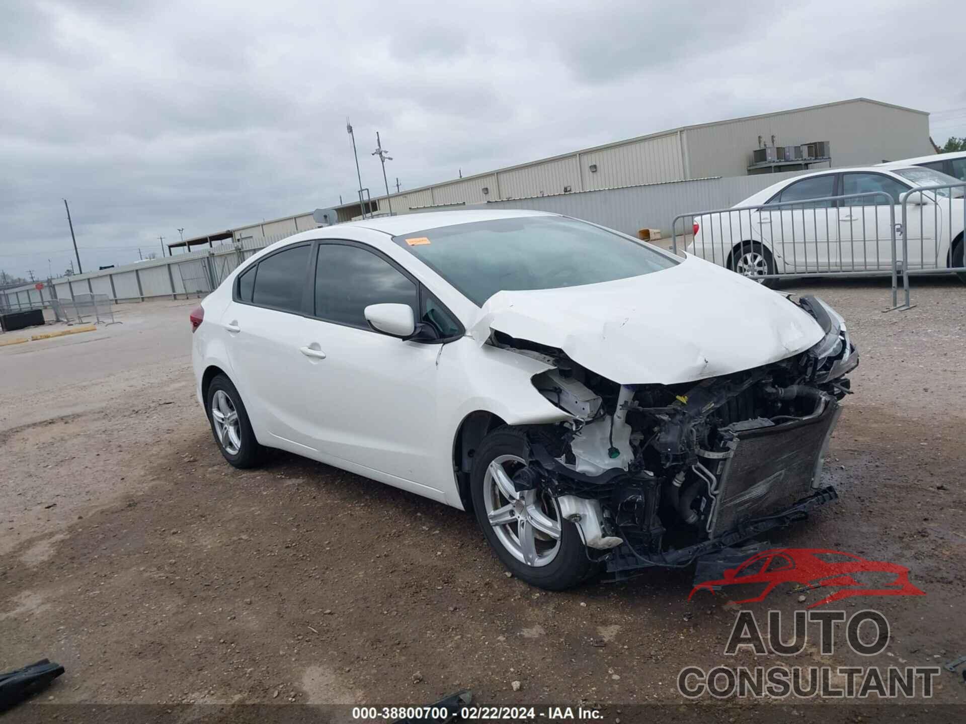 KIA FORTE 2018 - 3KPFK4A79JE235450