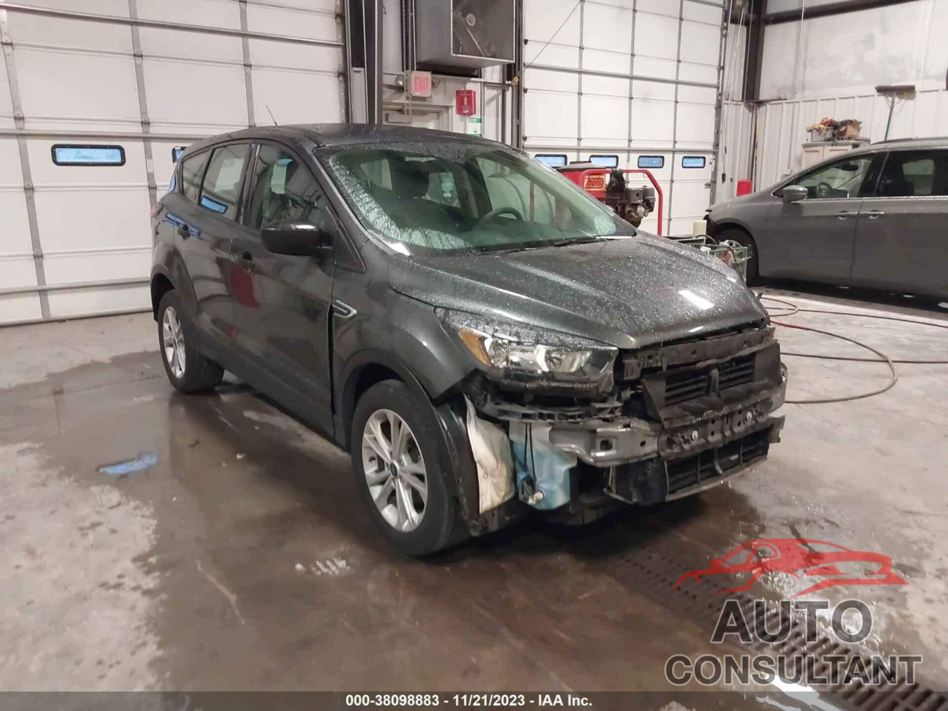 FORD ESCAPE 2019 - 1FMCU0F72KUB78506