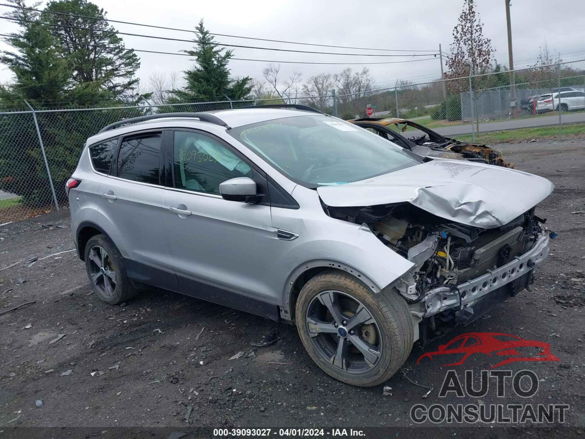 FORD ESCAPE 2017 - 1FMCU9GD5HUE65999