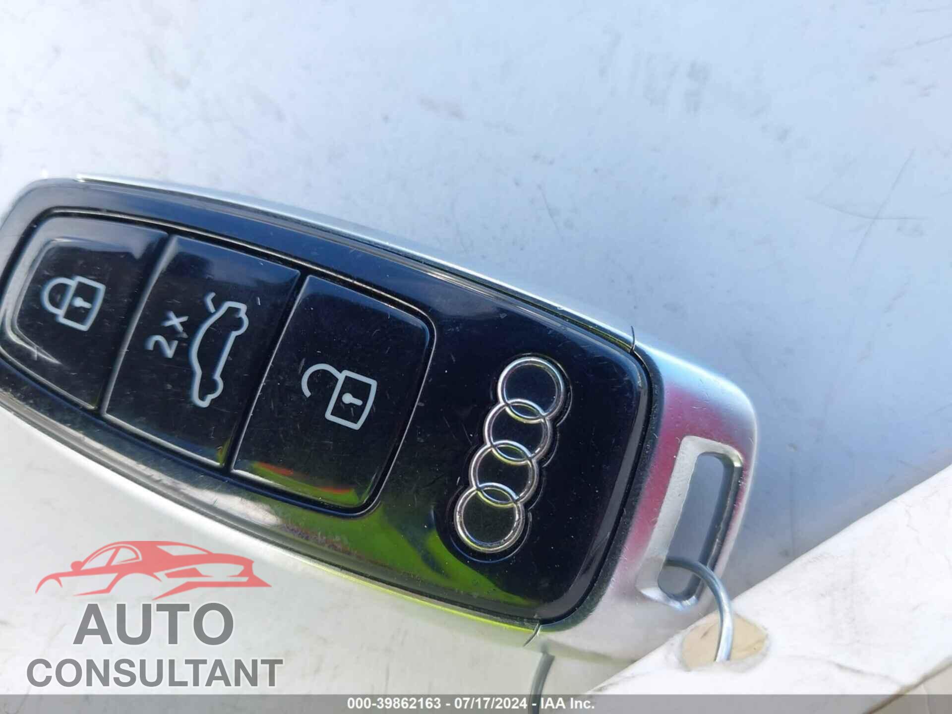 AUDI A8 2023 - WAULDAF84PN010643