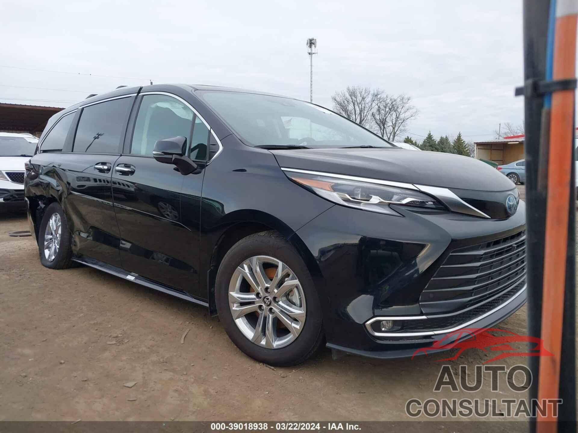 TOYOTA SIENNA 2023 - 5TDESKFC0PS082123