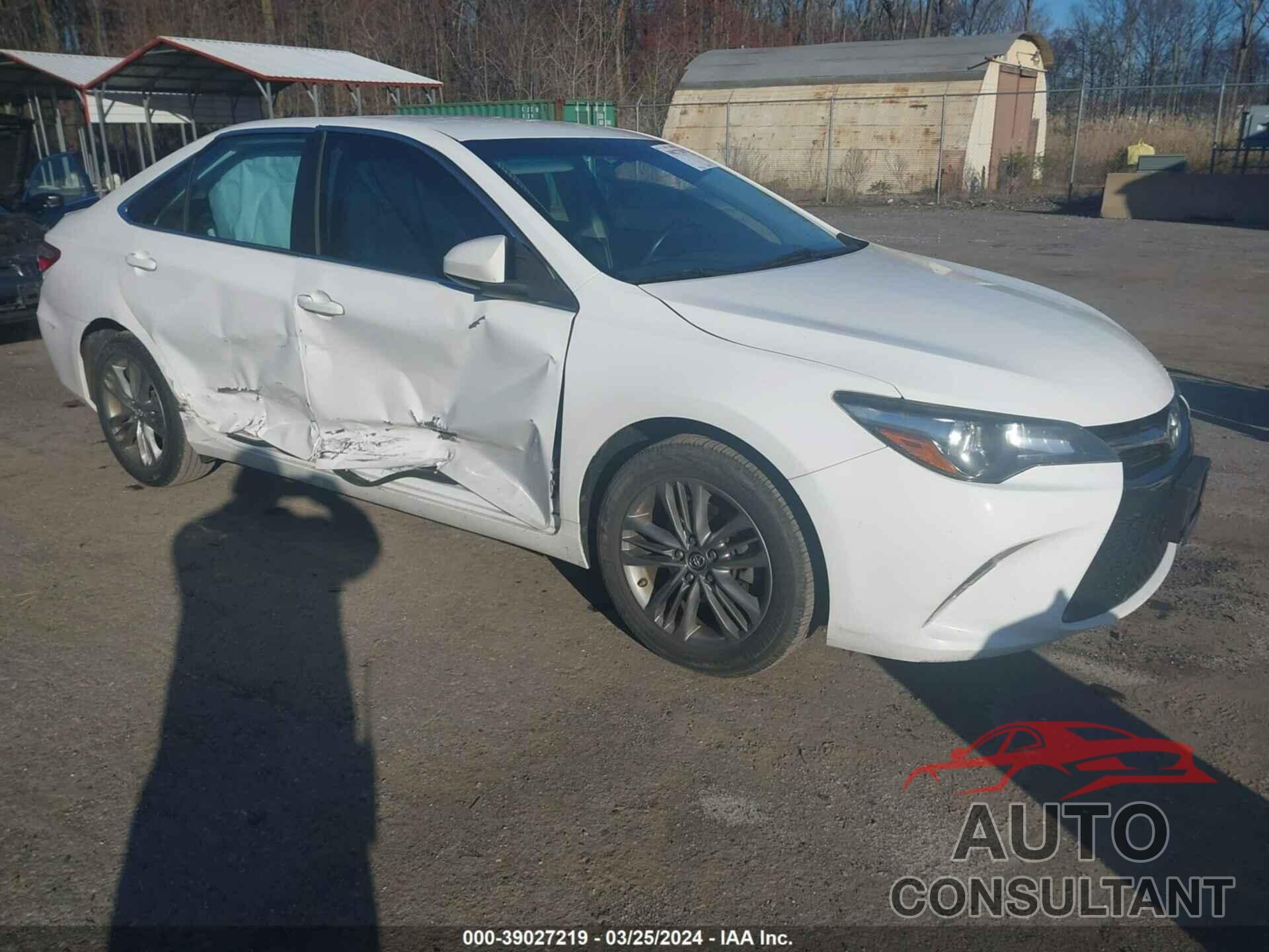 TOYOTA CAMRY 2016 - 4T1BF1FK5GU218598