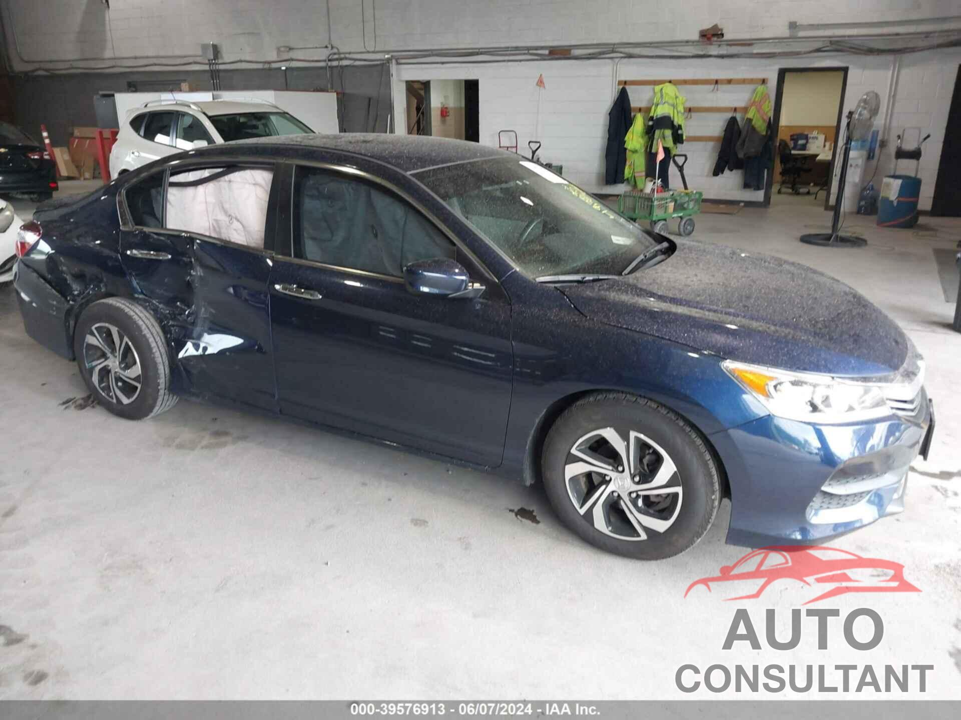 HONDA ACCORD 2017 - 1HGCR2F38HA265837