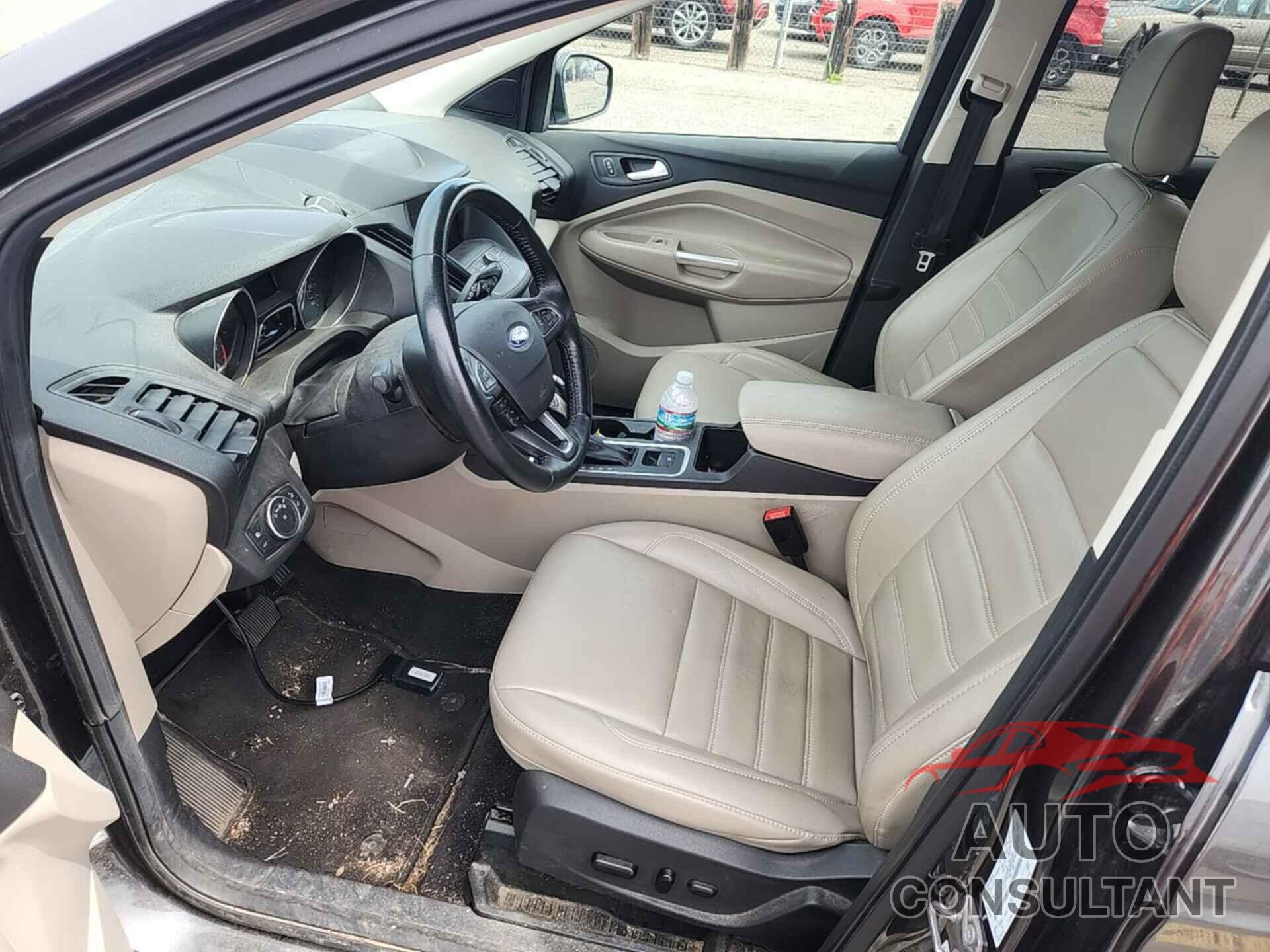 FORD ESCAPE 2019 - 1FMCU9HD0KUC35986