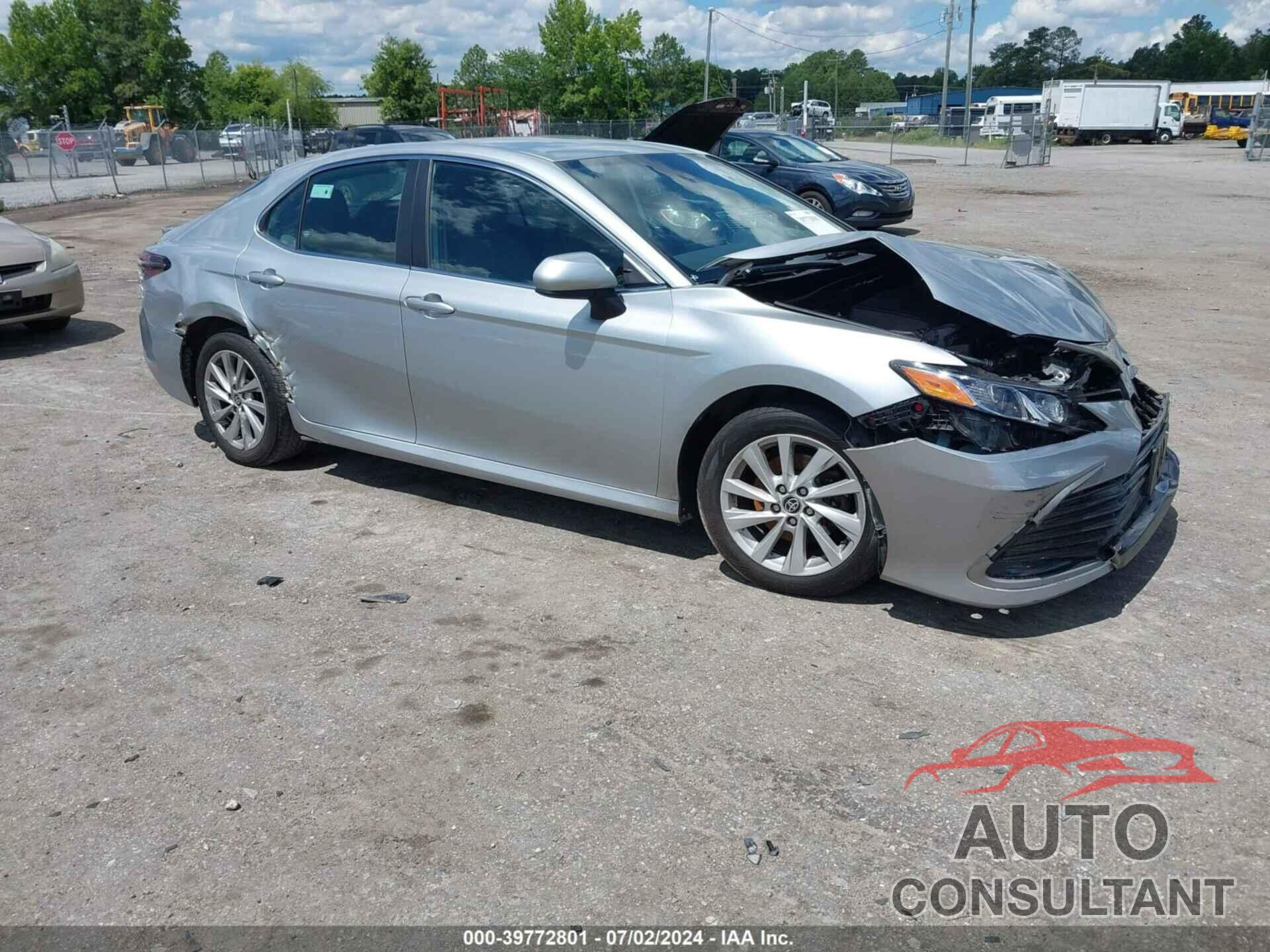 TOYOTA CAMRY 2021 - 4T1C11AK7MU416458