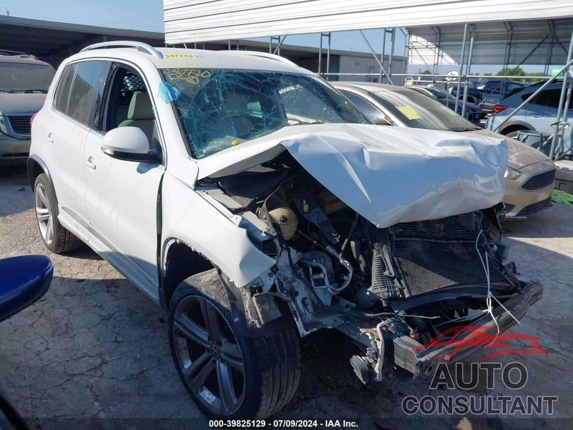 VOLKSWAGEN TIGUAN 2016 - WVGAV7AX9GW040770