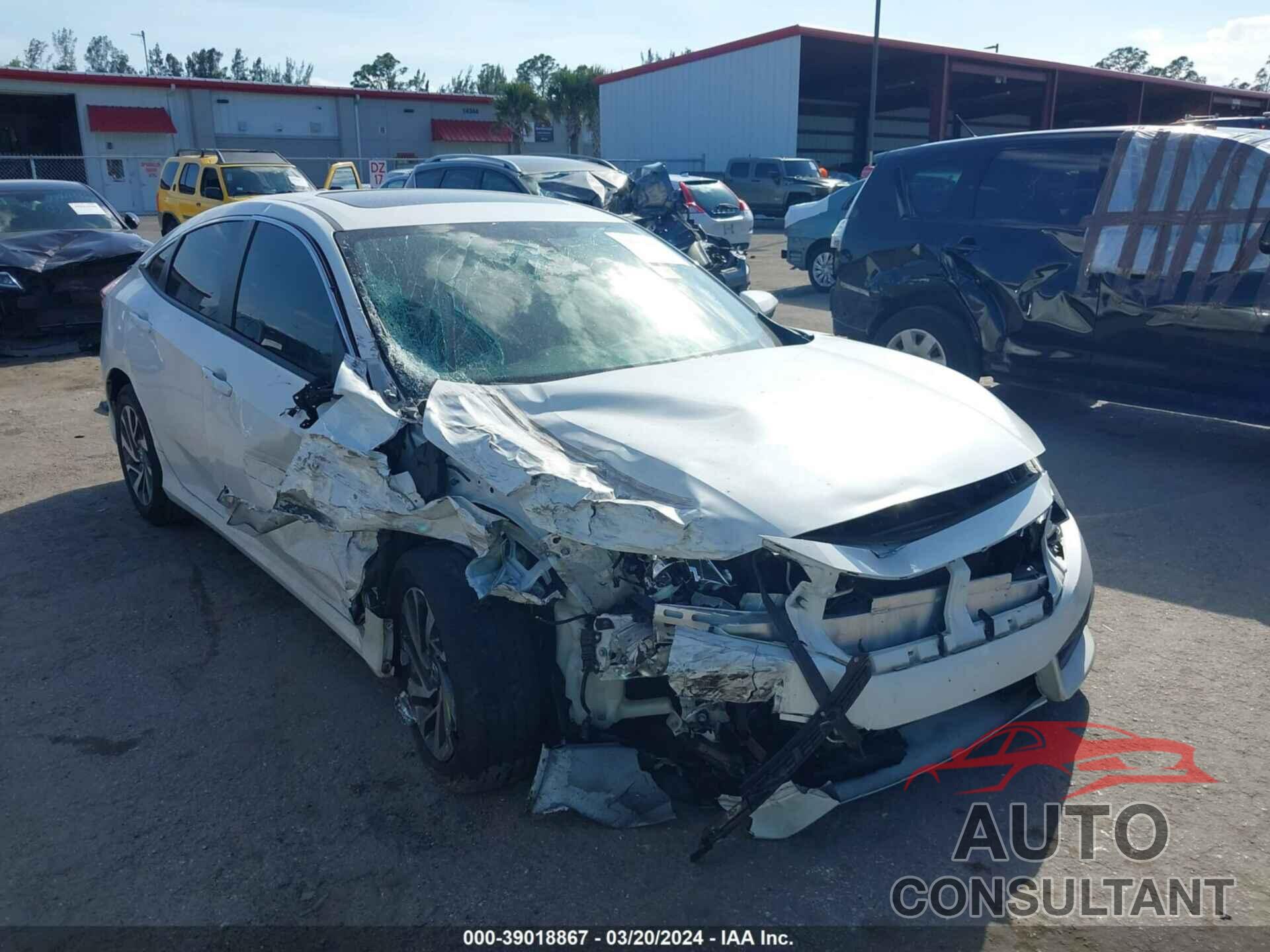 HONDA CIVIC 2018 - 19XFC2F78JE021186