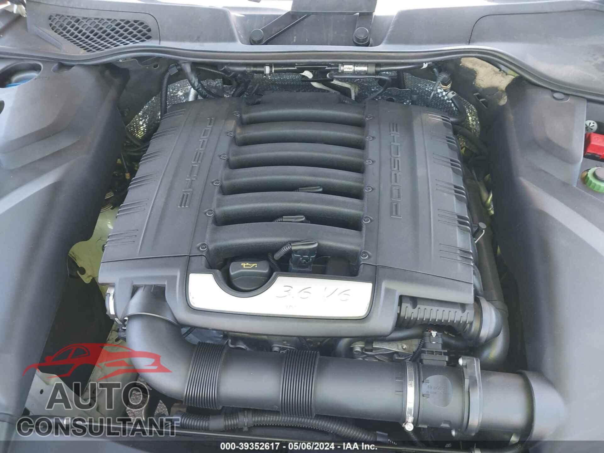 PORSCHE CAYENNE 2017 - WP1AA2A25HKA87924