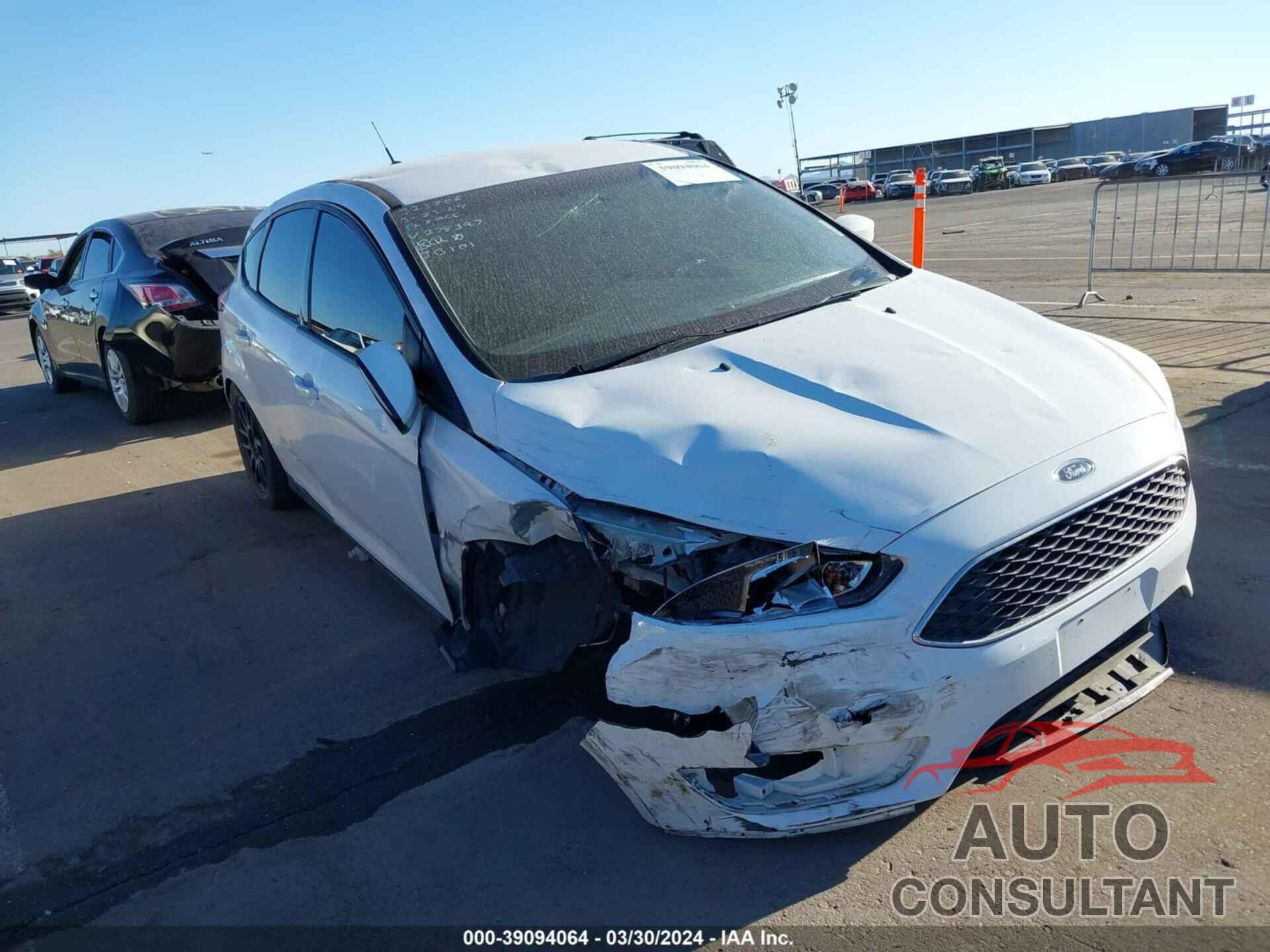 FORD FOCUS 2017 - 1FADP3K28HL278397