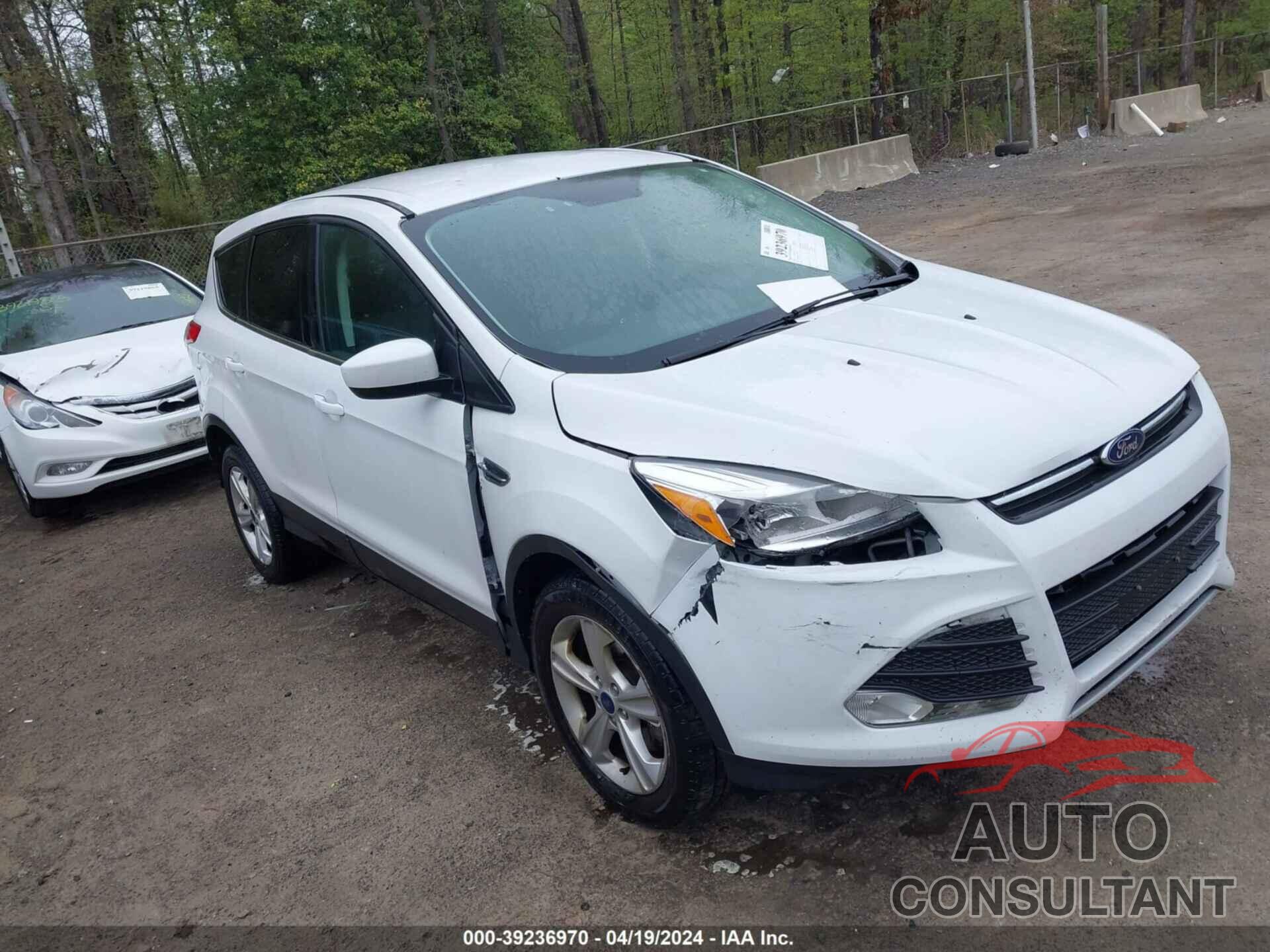 FORD ESCAPE 2015 - 1FMCU9G91FUC27673