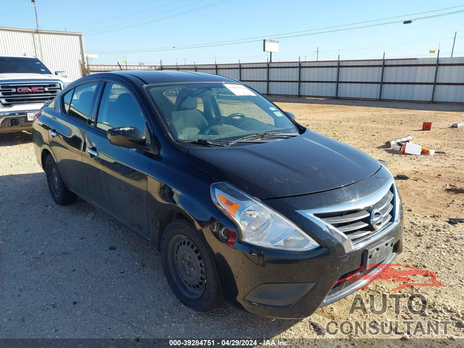 NISSAN VERSA 2018 - 3N1CN7AP0JL823652