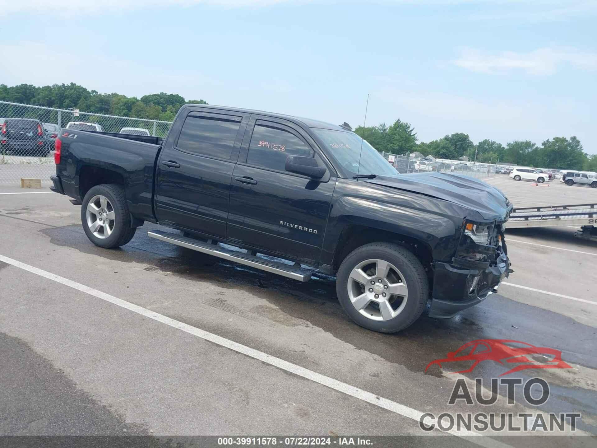 CHEVROLET SILVERADO 1500 2018 - 3GCUKREC9JG516969