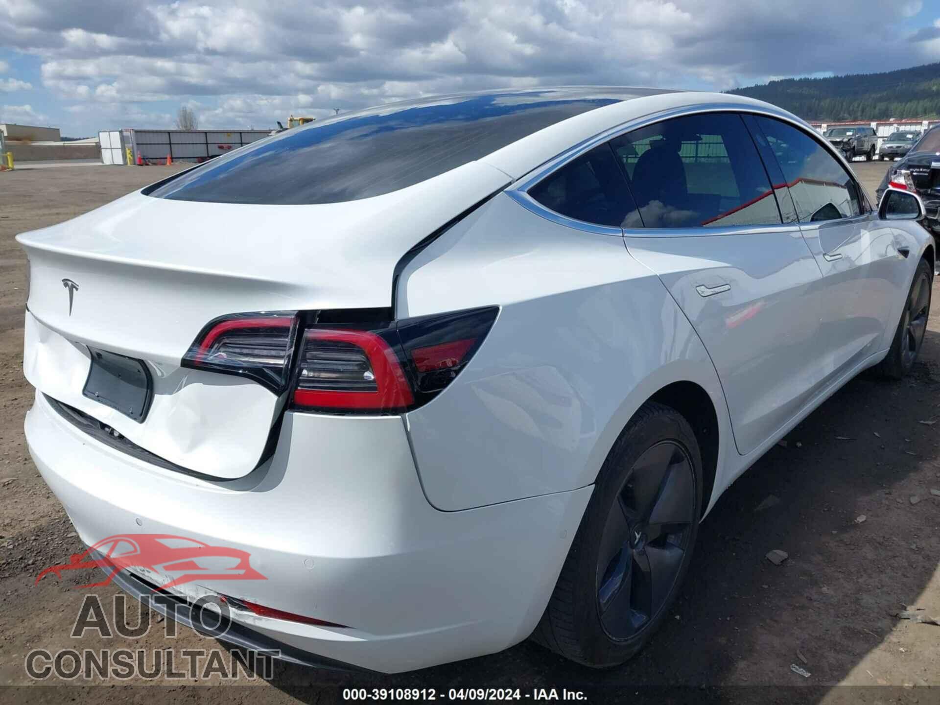 TESLA MODEL 3 2018 - 5YJ3E1EA1JF162177