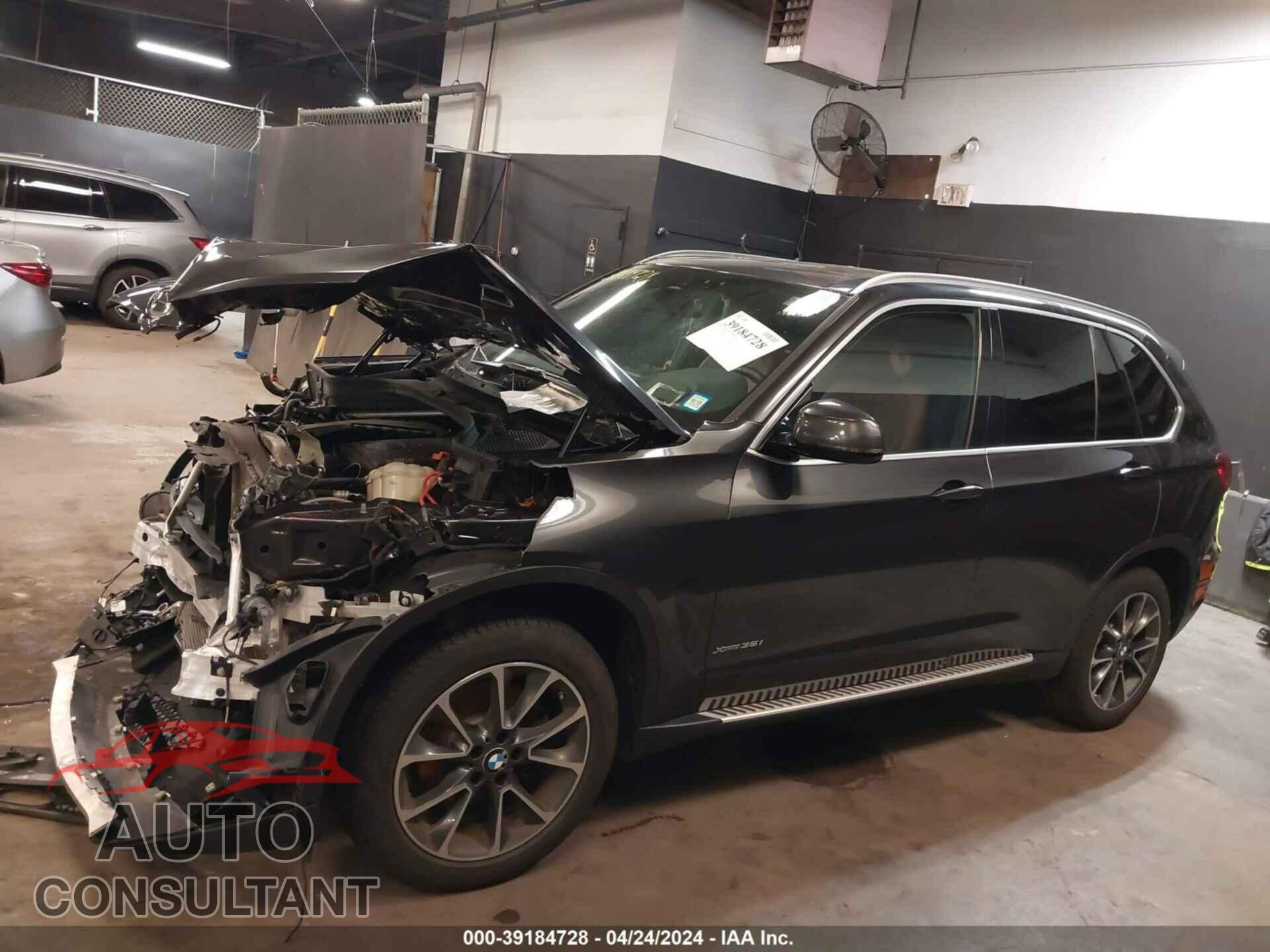 BMW X5 2018 - 5UXKR0C5XJ0Y02027