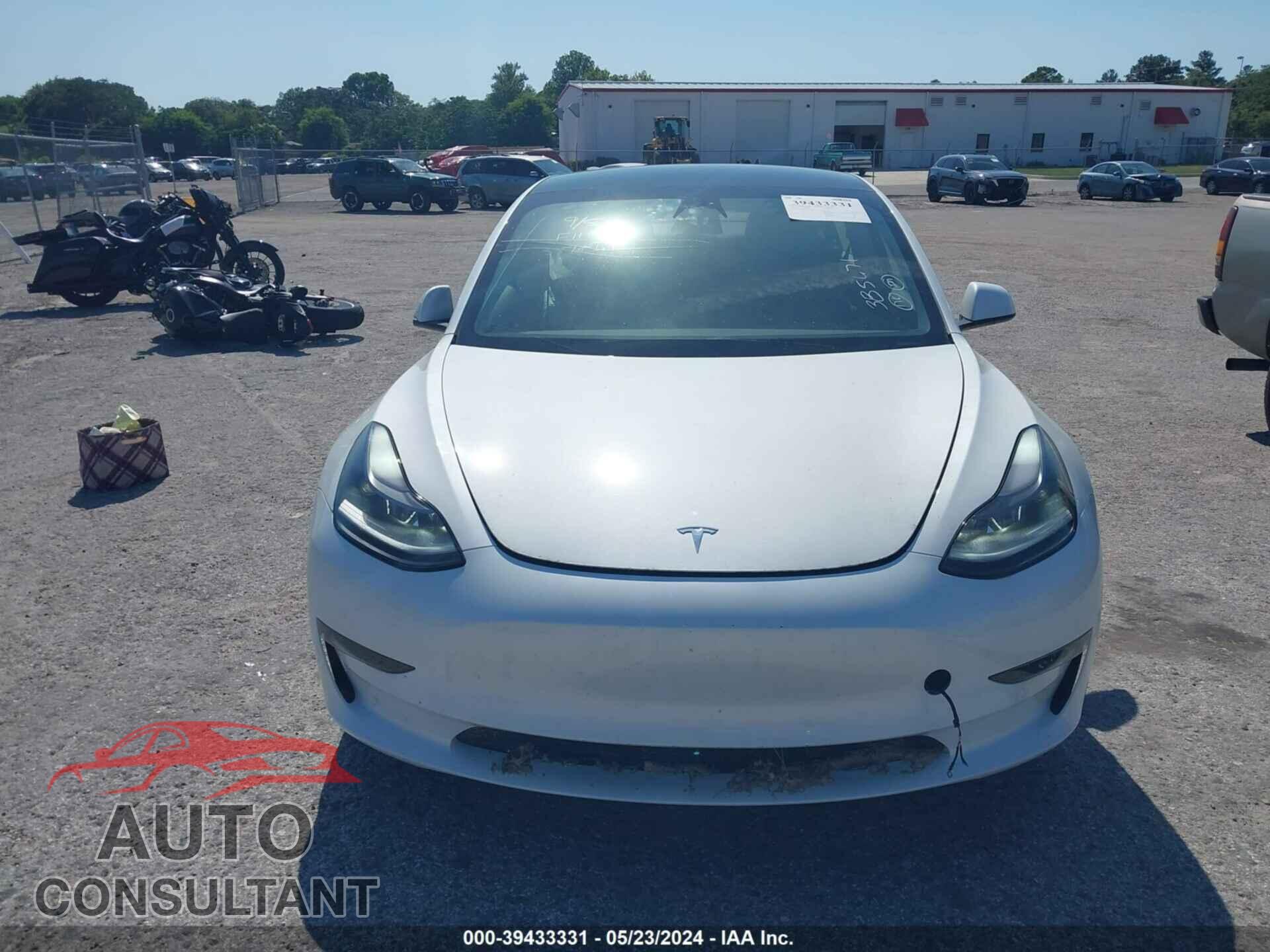 TESLA MODEL 3 2023 - 5YJ3E1EA5PF385671