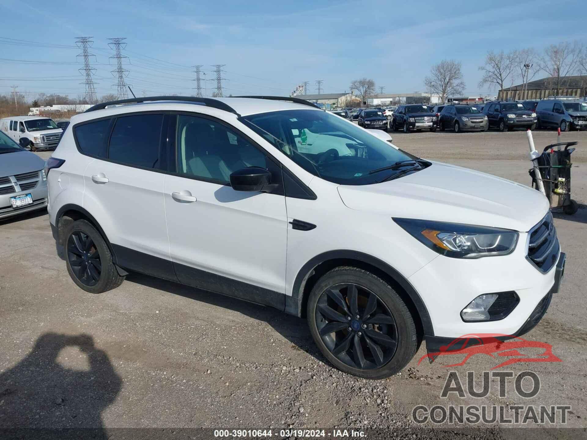 FORD ESCAPE 2018 - 1FMCU9GD6JUA63186