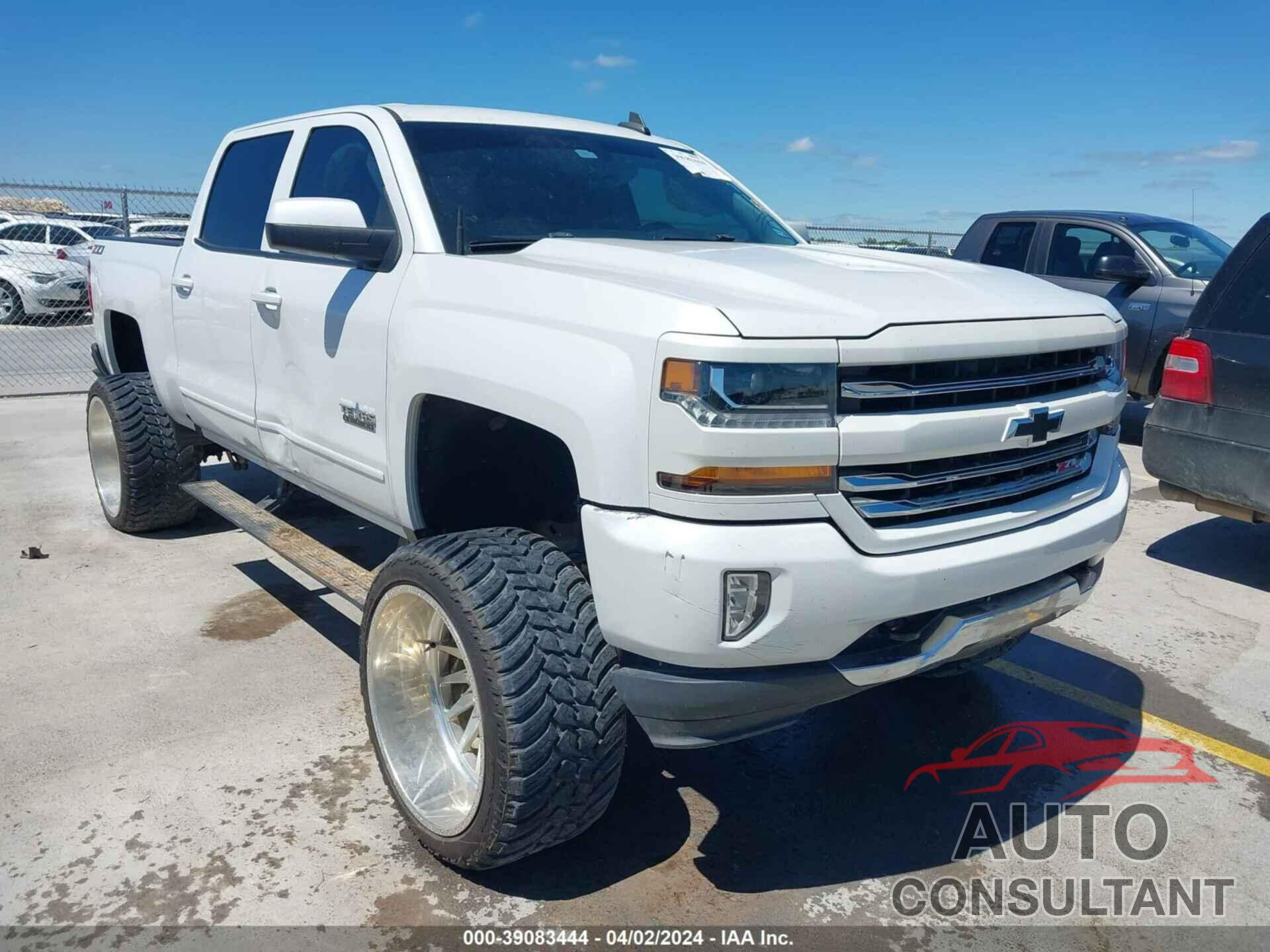 CHEVROLET SILVERADO 1500 2018 - 3GCUKRECXJG572225