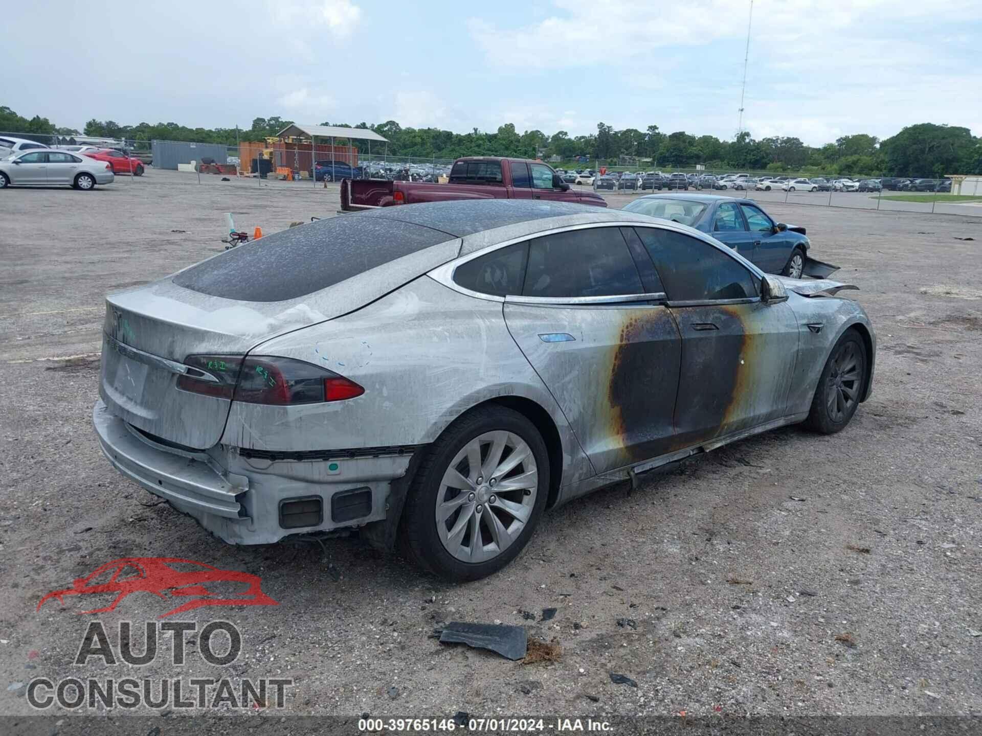 TESLA MODEL S 2017 - 5YJSA1E28HF192447