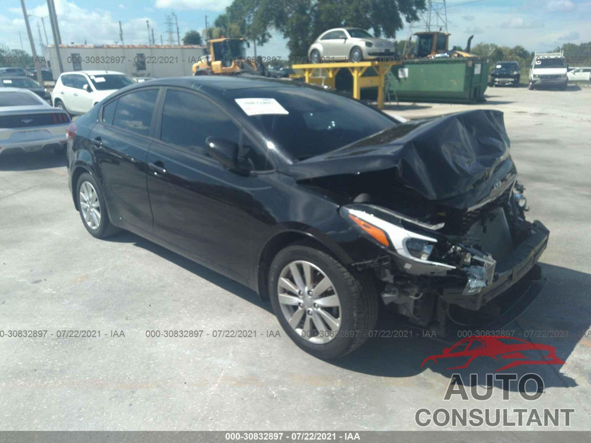 KIA FORTE 2018 - 3KPFK4A70JE236650