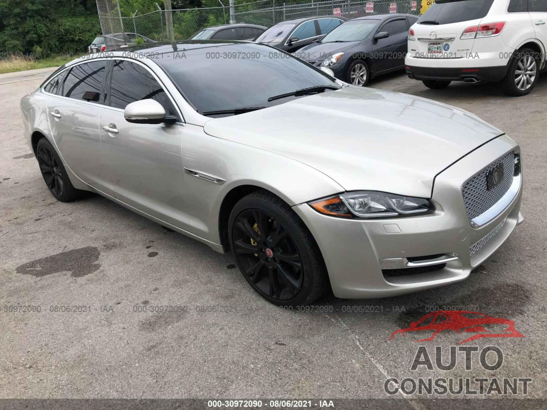 JAGUAR XJ 2017 - SAJWA2G74H8W03778