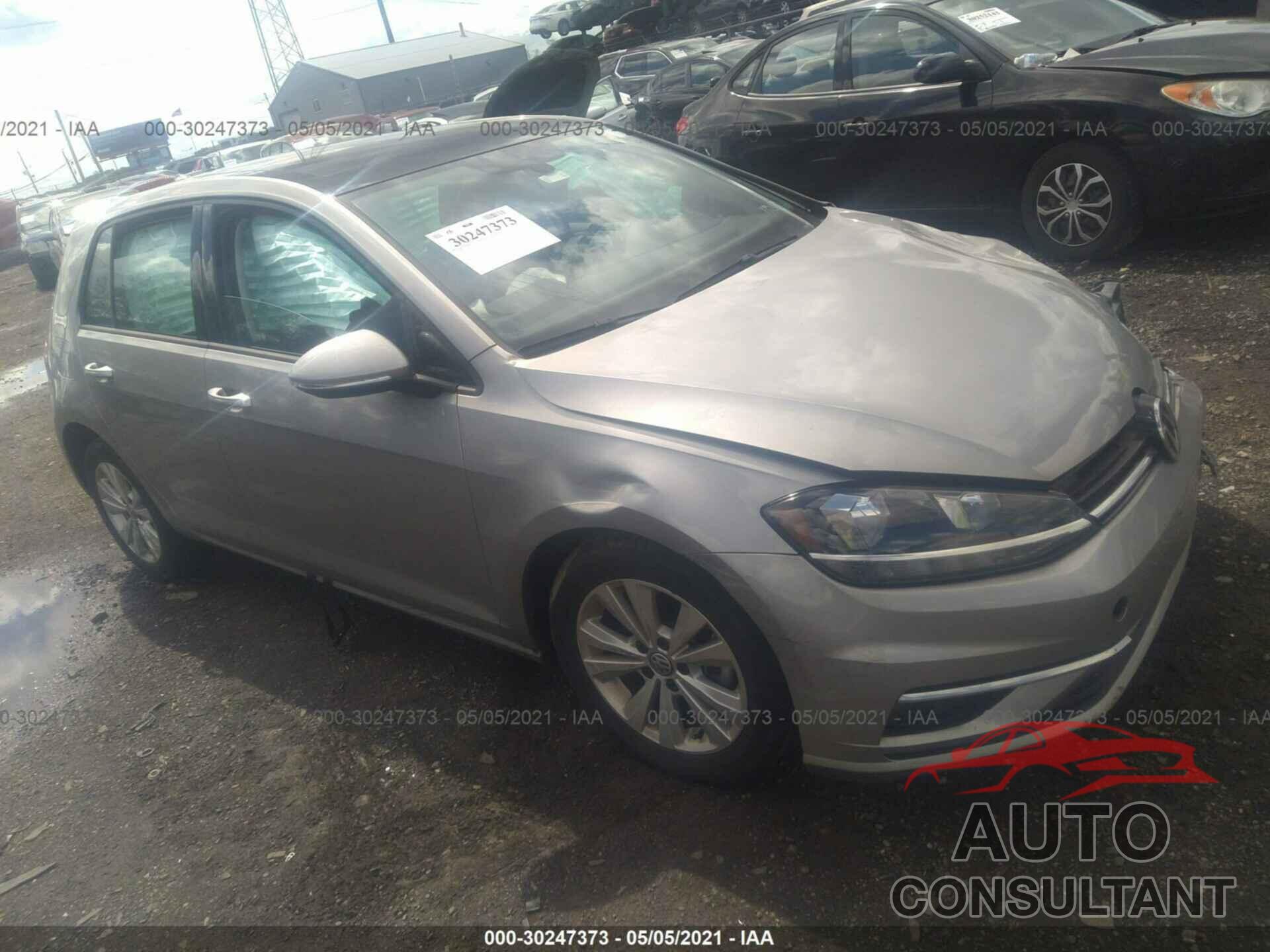 VOLKSWAGEN GOLF 2018 - 3VWG17AU1JM286507