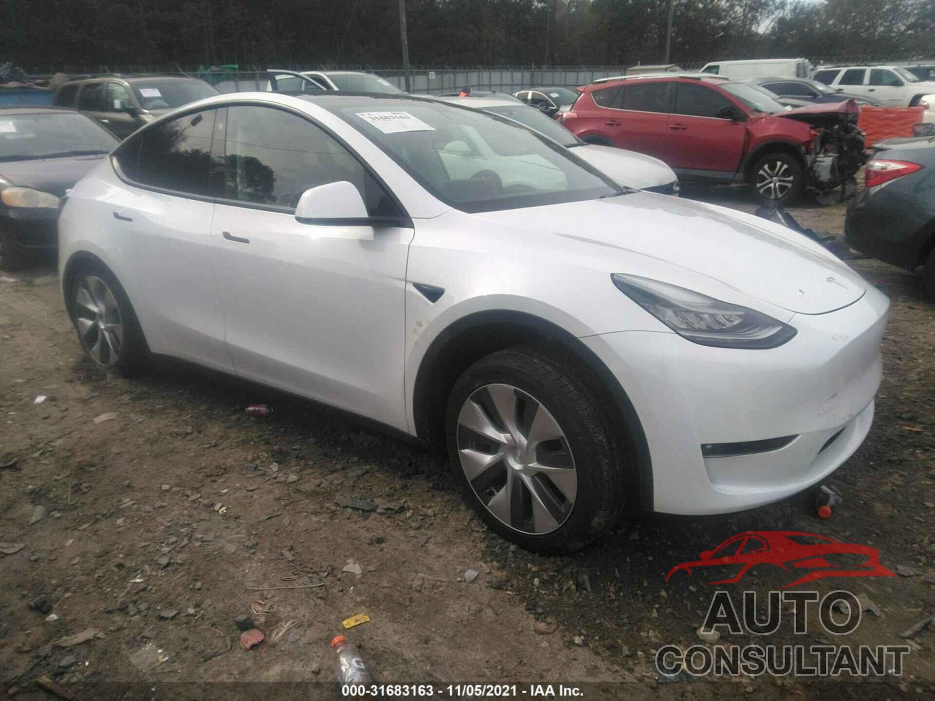 TESLA MODEL Y 2021 - 5YJYGDEEXMF114203