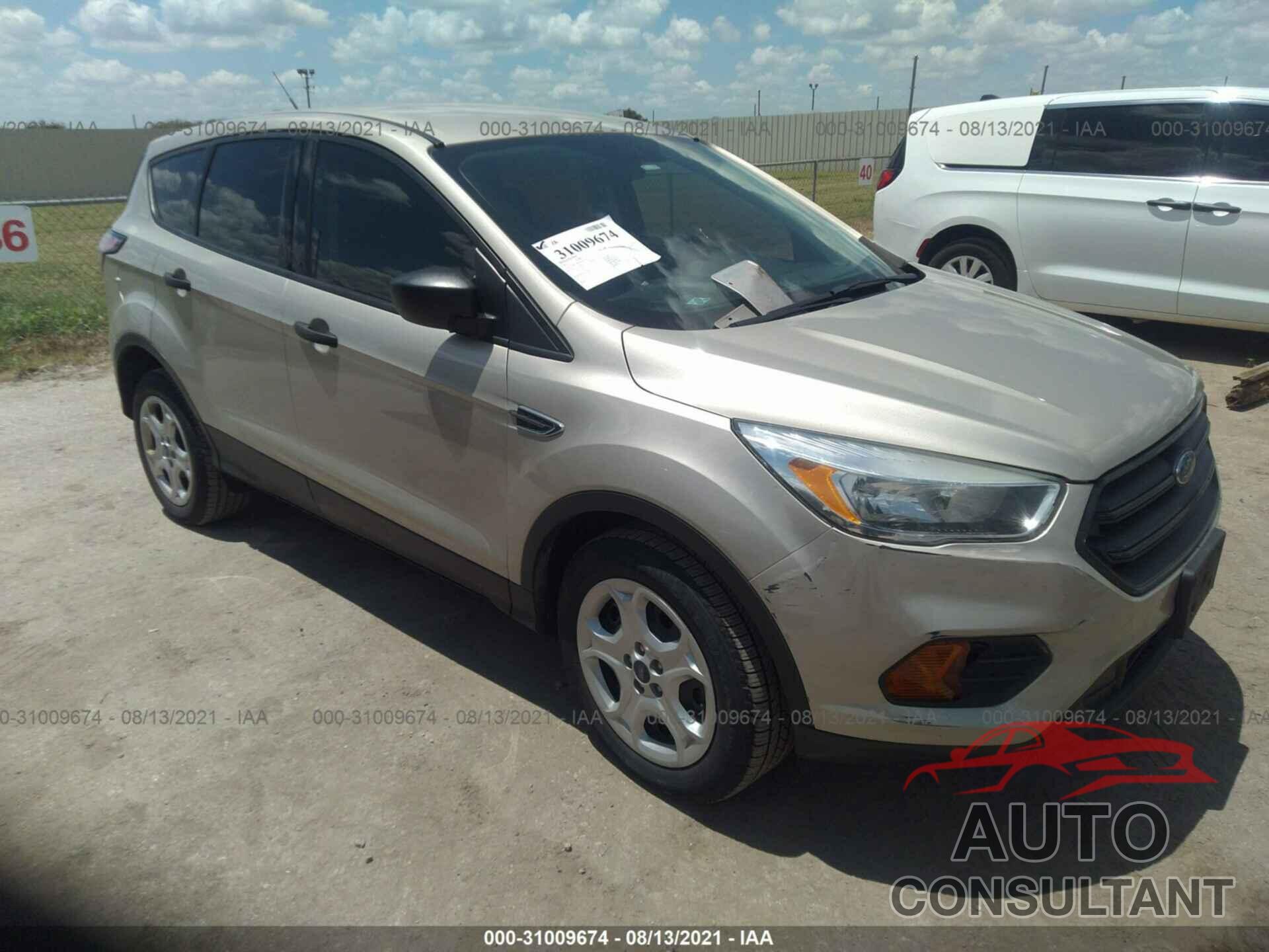 FORD ESCAPE 2017 - 1FMCU0F72HUE17755