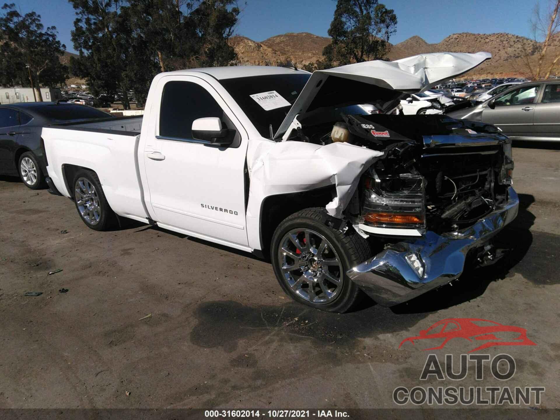 CHEVROLET SILVERADO 1500 2018 - 1GCNCREC7JZ118306