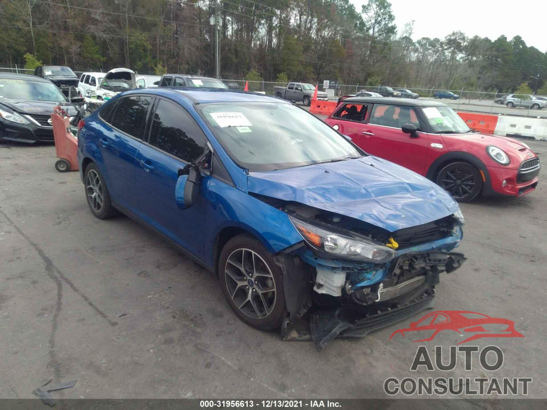FORD FOCUS 2018 - 1FADP3FE6JL201652