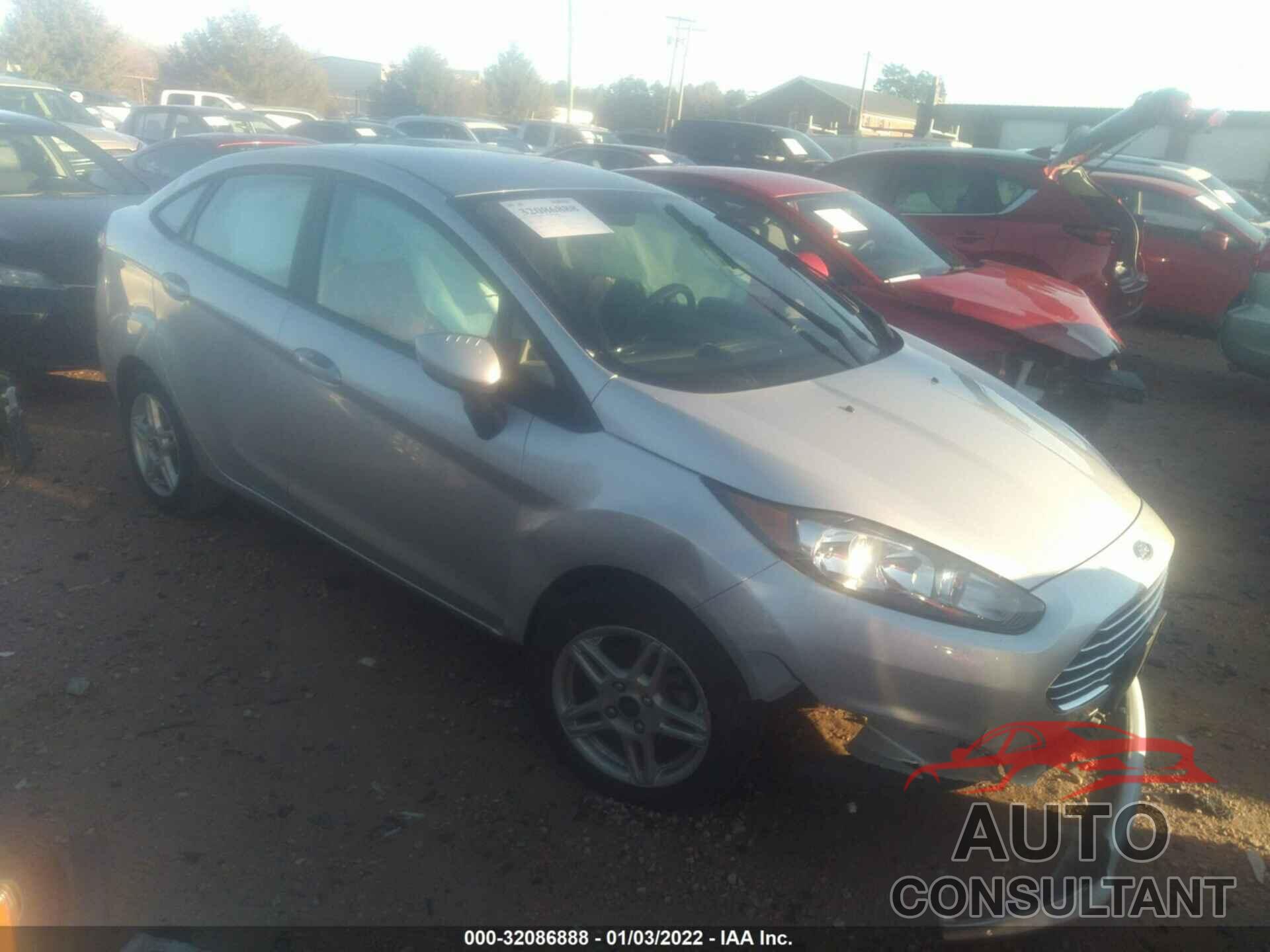 FORD FIESTA 2018 - 3FADP4BJ8JM143471