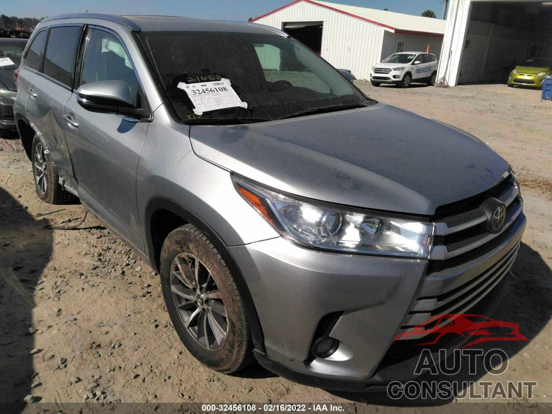 TOYOTA HIGHLANDER 2017 - 5TDKZRFHXHS519792