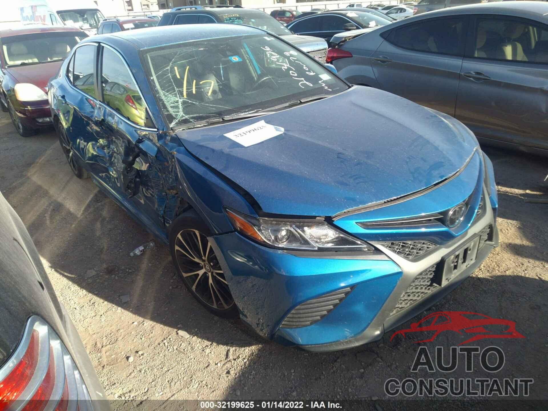 TOYOTA CAMRY 2019 - 4T1B11HK2KU291786