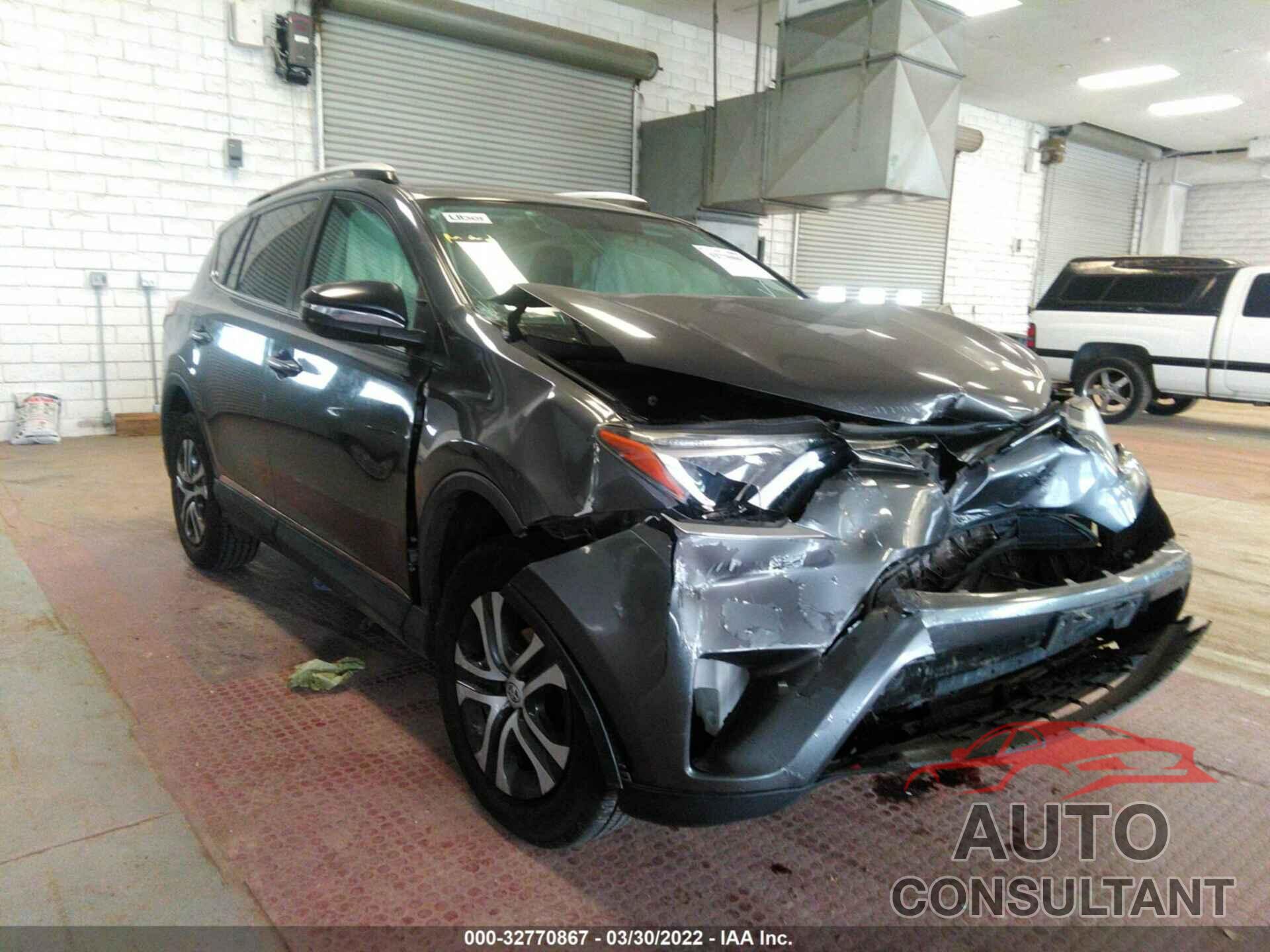 TOYOTA RAV4 2016 - 2T3ZFREV2GW242843