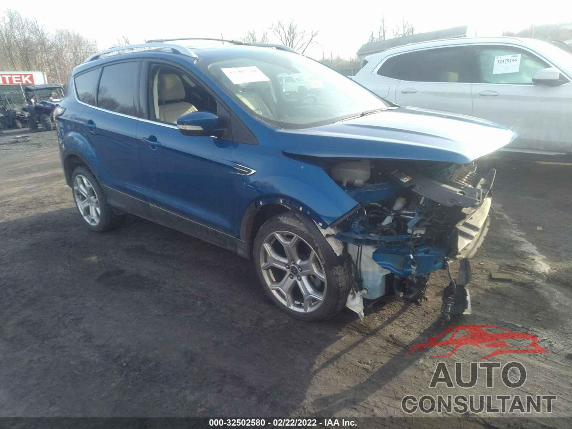 FORD ESCAPE 2017 - 1FMCU9JD1HUE63174