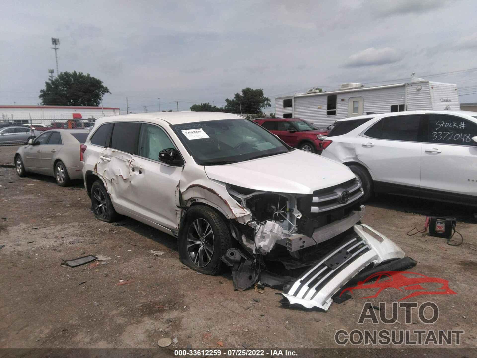 TOYOTA HIGHLANDER 2018 - 5TDZZRFH5JS268491