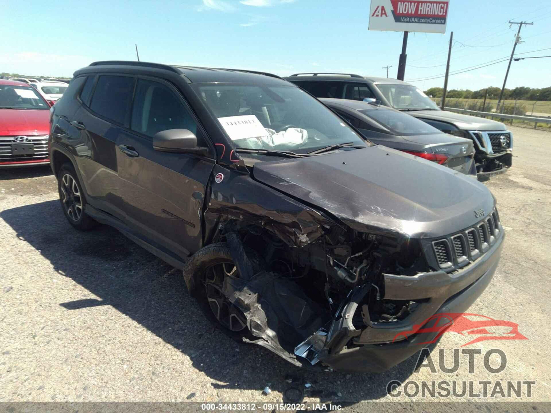 JEEP COMPASS 2019 - 3C4NJDDB4KT825504