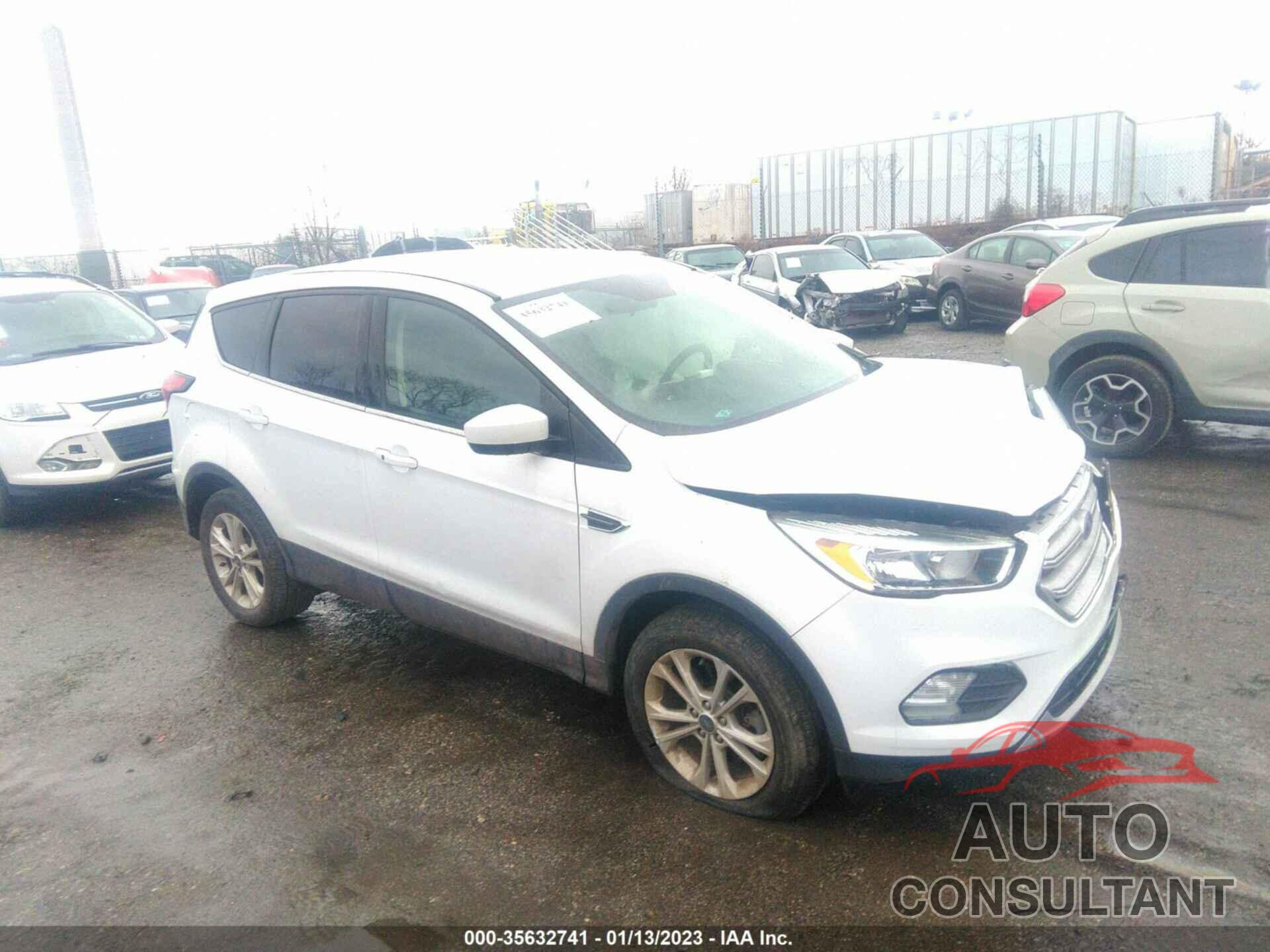 FORD ESCAPE 2019 - 1FMCU9GD0KUA74038