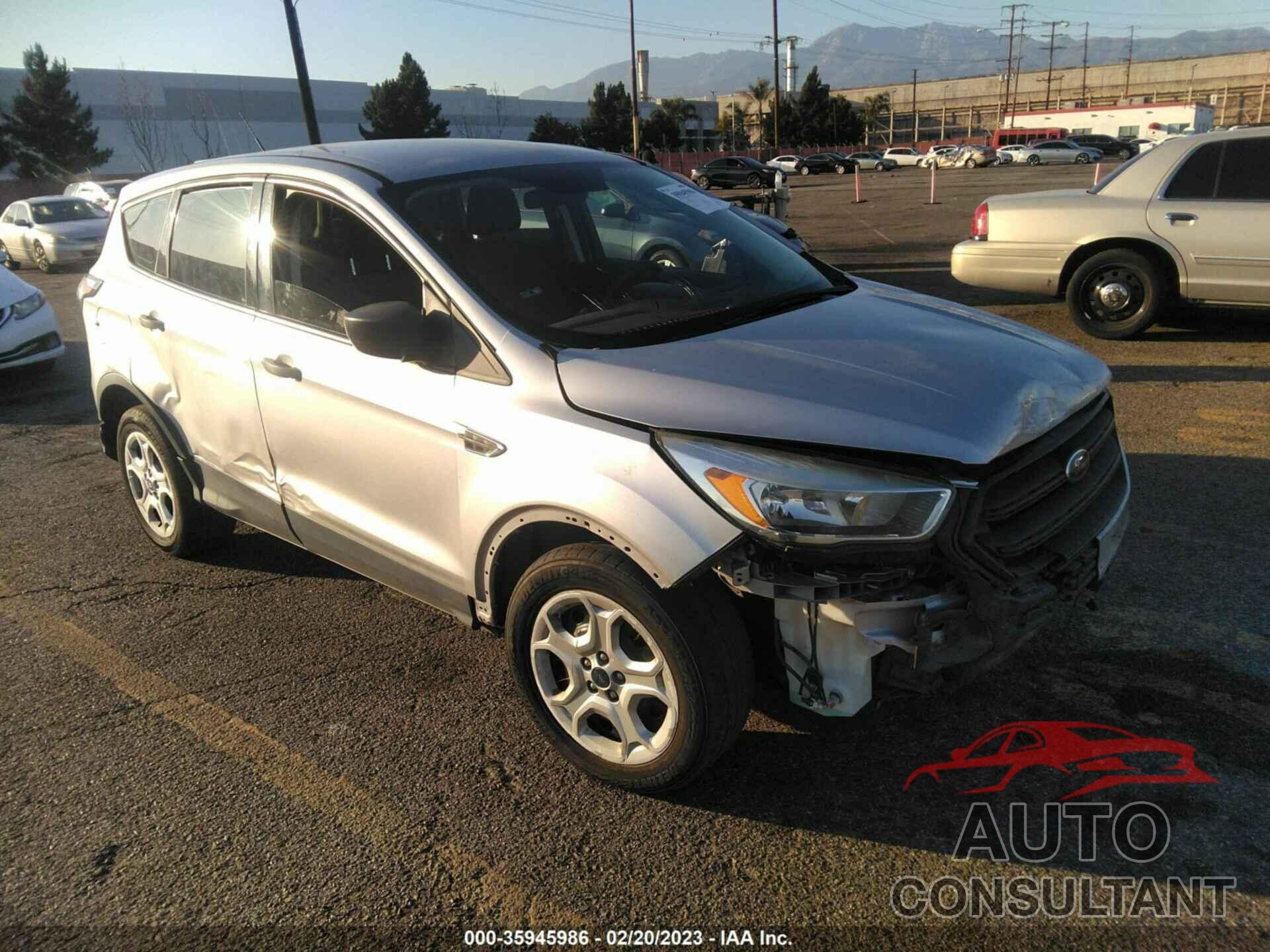 FORD ESCAPE 2017 - 1FMCU0F79HUA94742