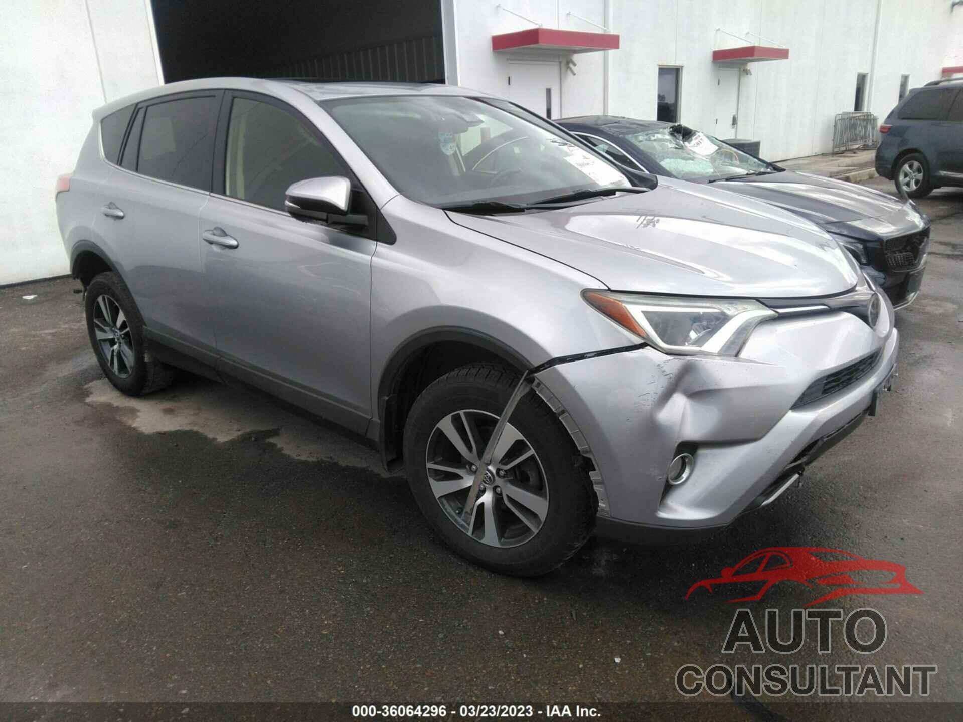 TOYOTA RAV4 2018 - JTMWFREV0JJ162109
