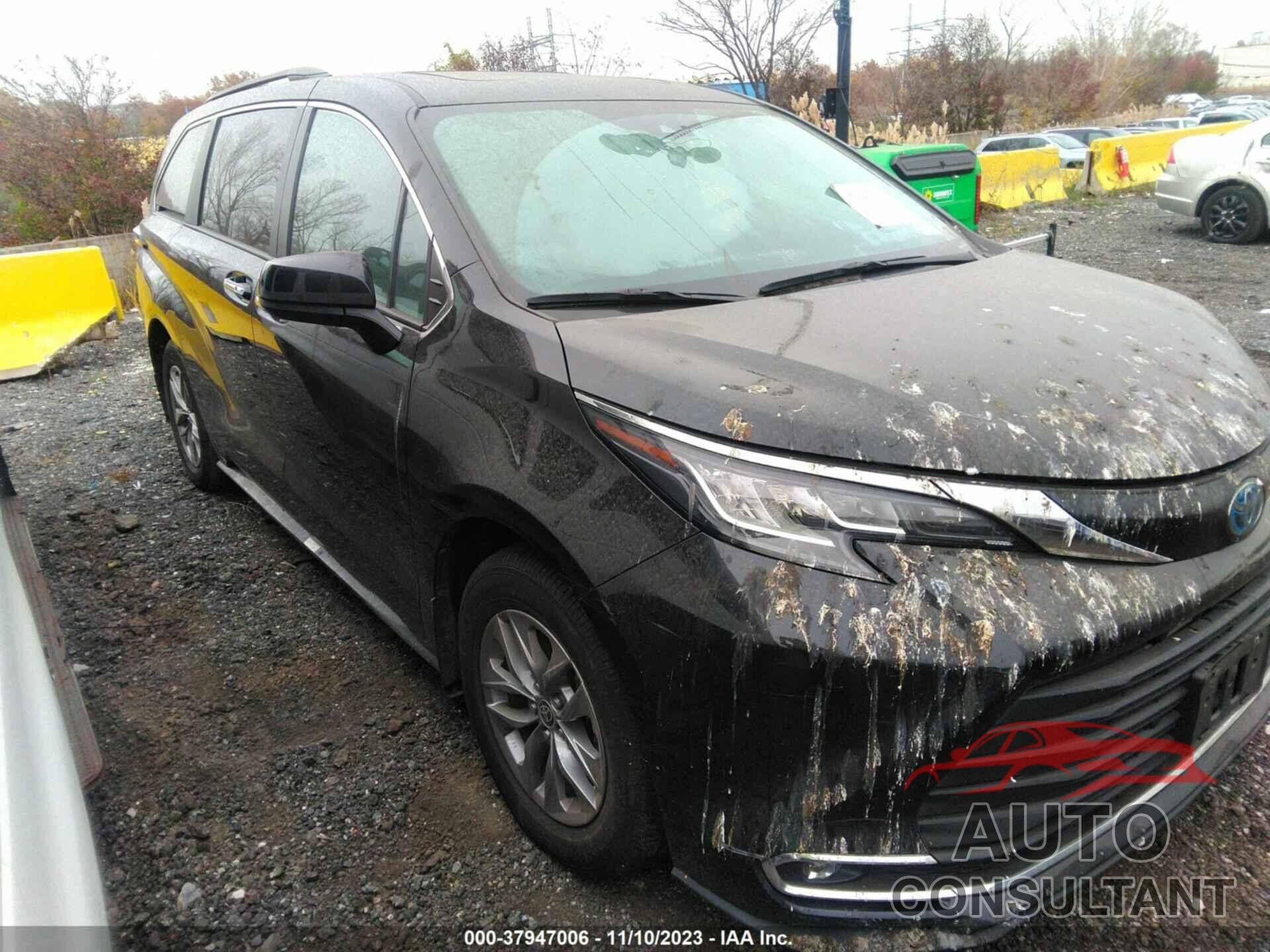 TOYOTA SIENNA 2022 - 5TDYSKFCXNS051228