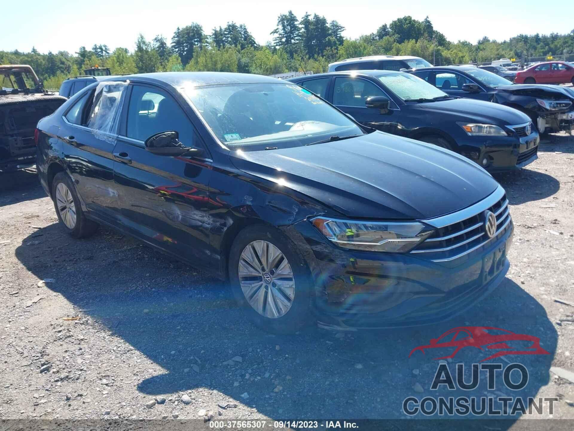 VOLKSWAGEN JETTA 2019 - 3VWC57BU1KM066707