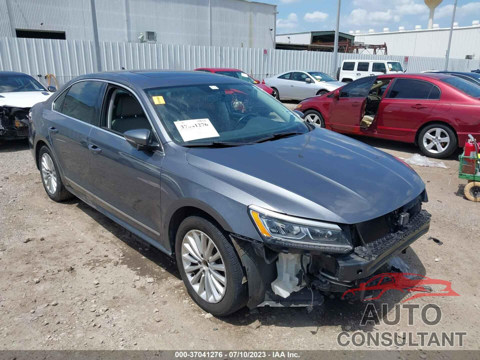 VOLKSWAGEN PASSAT 2016 - 1VWBT7A31GC029191