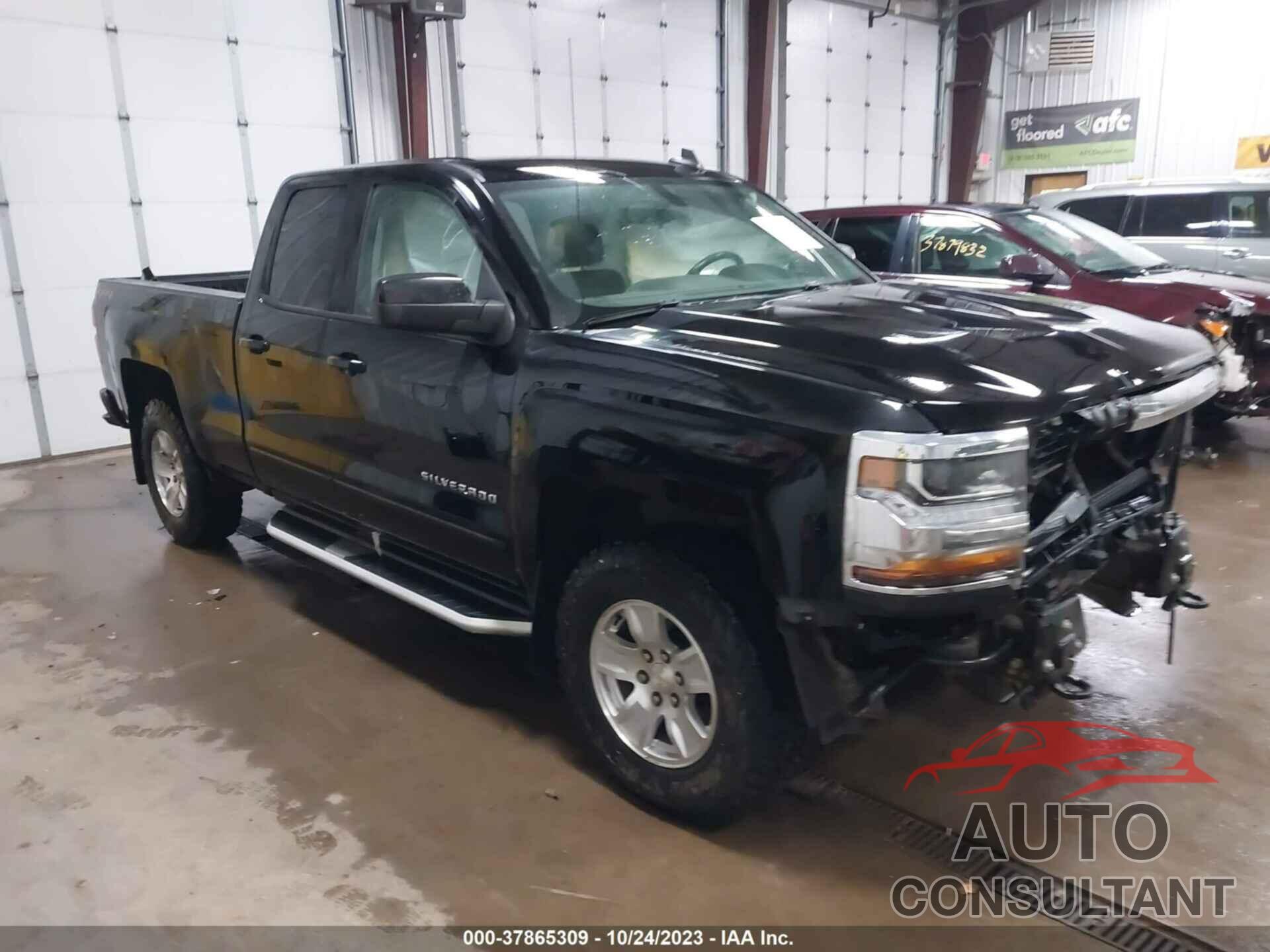 CHEVROLET SILVERADO 1500 2018 - 1GCVKREC2JZ167240