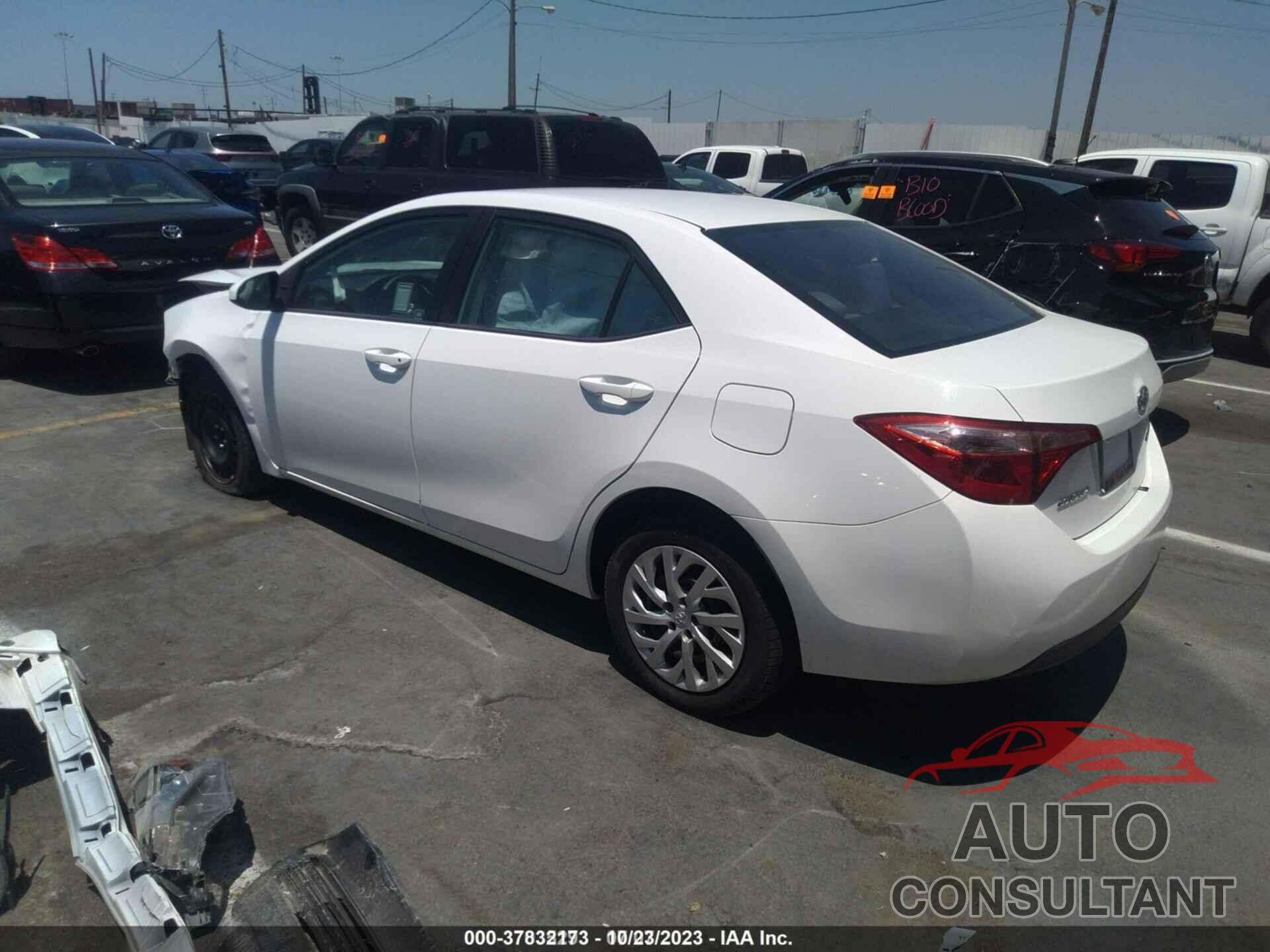 TOYOTA COROLLA 2018 - 5YFBURHE6JP767859