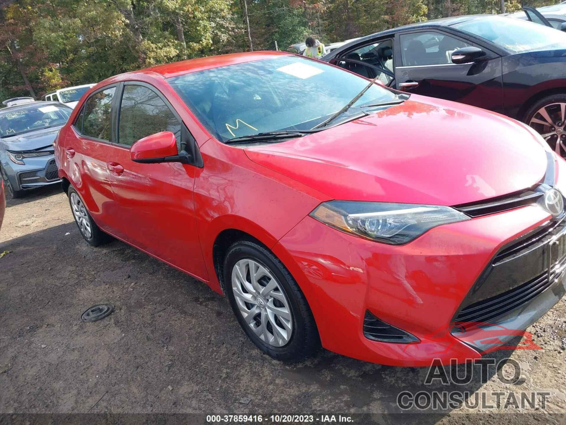 TOYOTA COROLLA 2018 - 2T1BURHEXJC021950