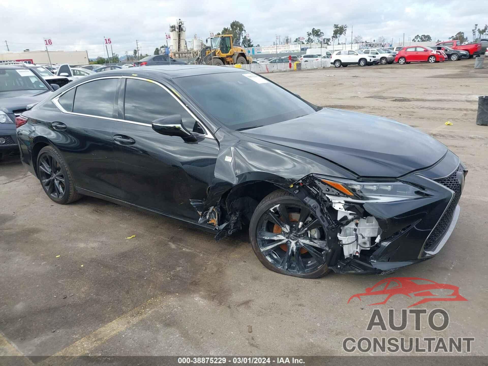 LEXUS ES 300H 2024 - 58ABA1C13RU041541